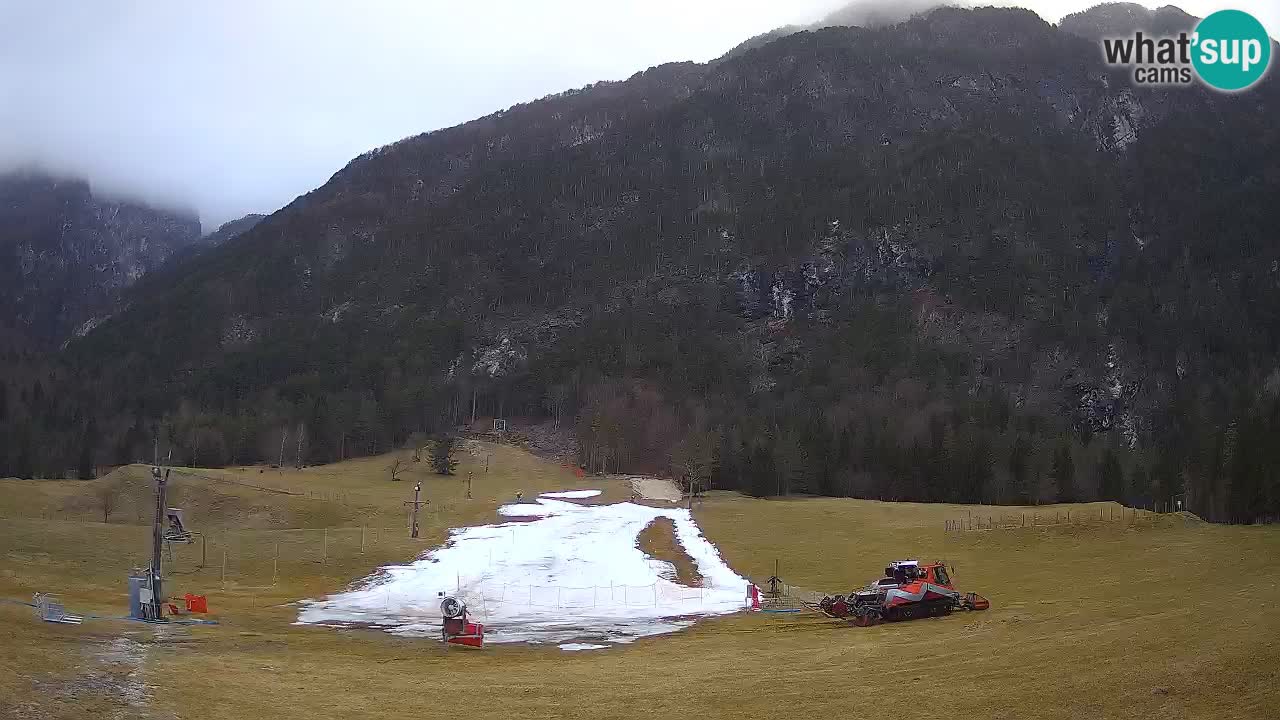 Spletna kamera Smučišče Log pod Mangartom – Bovec