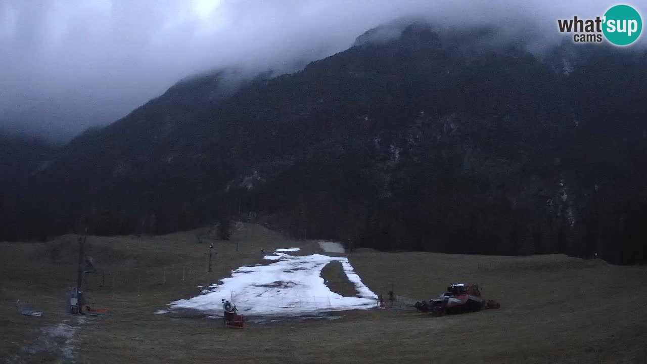 Spletna kamera Smučišče Log pod Mangartom – Bovec