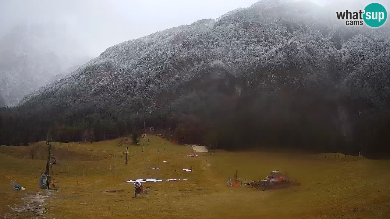 Spletna kamera Smučišče Log pod Mangartom – Bovec