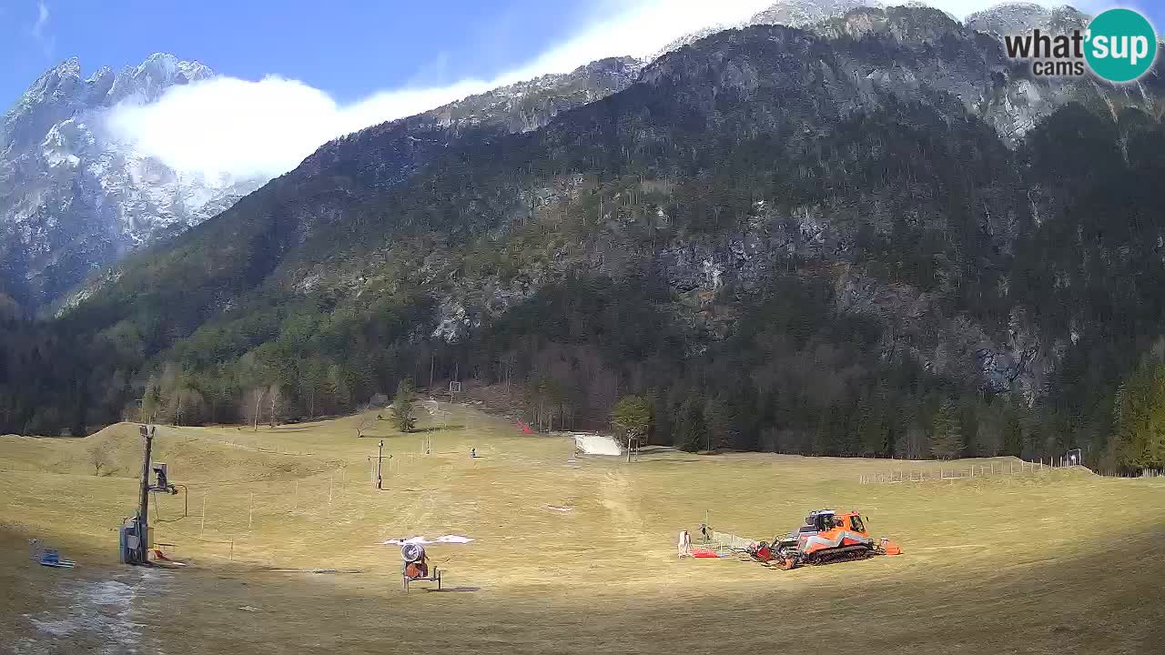 Spletna kamera Smučišče Log pod Mangartom – Bovec