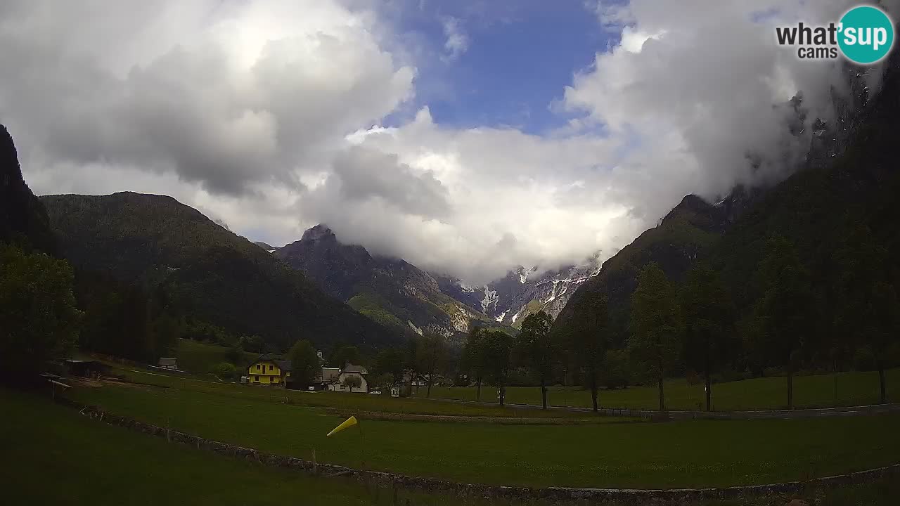 Spletna kamera Smučišče Log pod Mangartom – Bovec