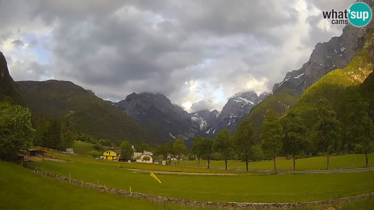 Spletna kamera Smučišče Log pod Mangartom – Bovec