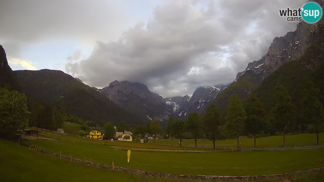 Spletna kamera Smučišče Log pod Mangartom – Bovec
