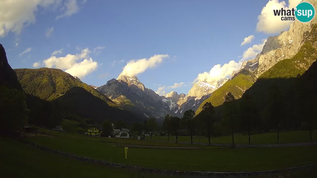 Spletna kamera Smučišče Log pod Mangartom – Bovec