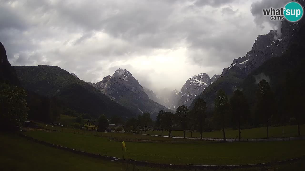 Spletna kamera Smučišče Log pod Mangartom – Bovec