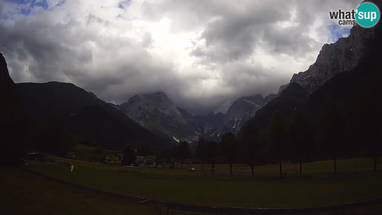 Spletna kamera Smučišče Log pod Mangartom – Bovec