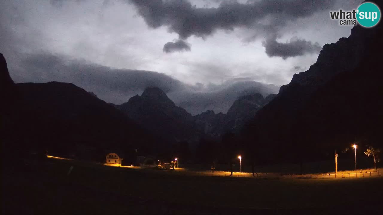 Spletna kamera Smučišče Log pod Mangartom – Bovec