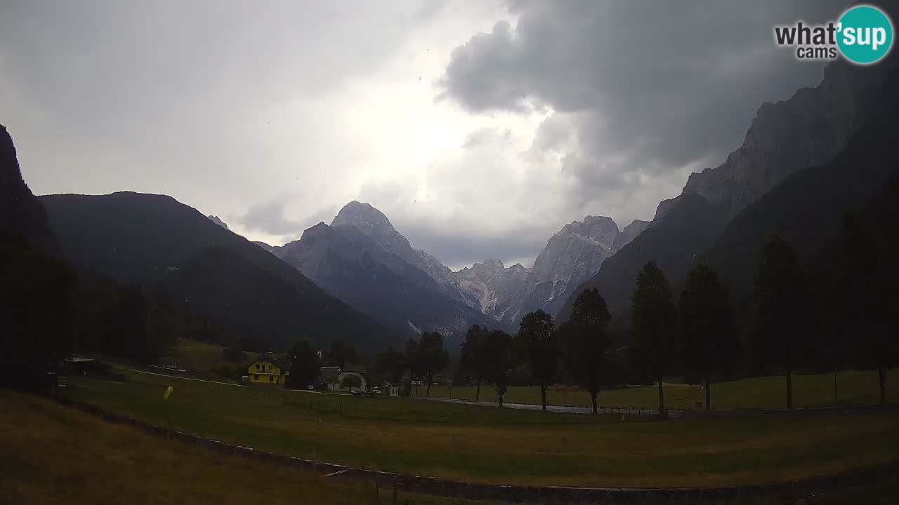 Spletna kamera Smučišče Log pod Mangartom – Bovec