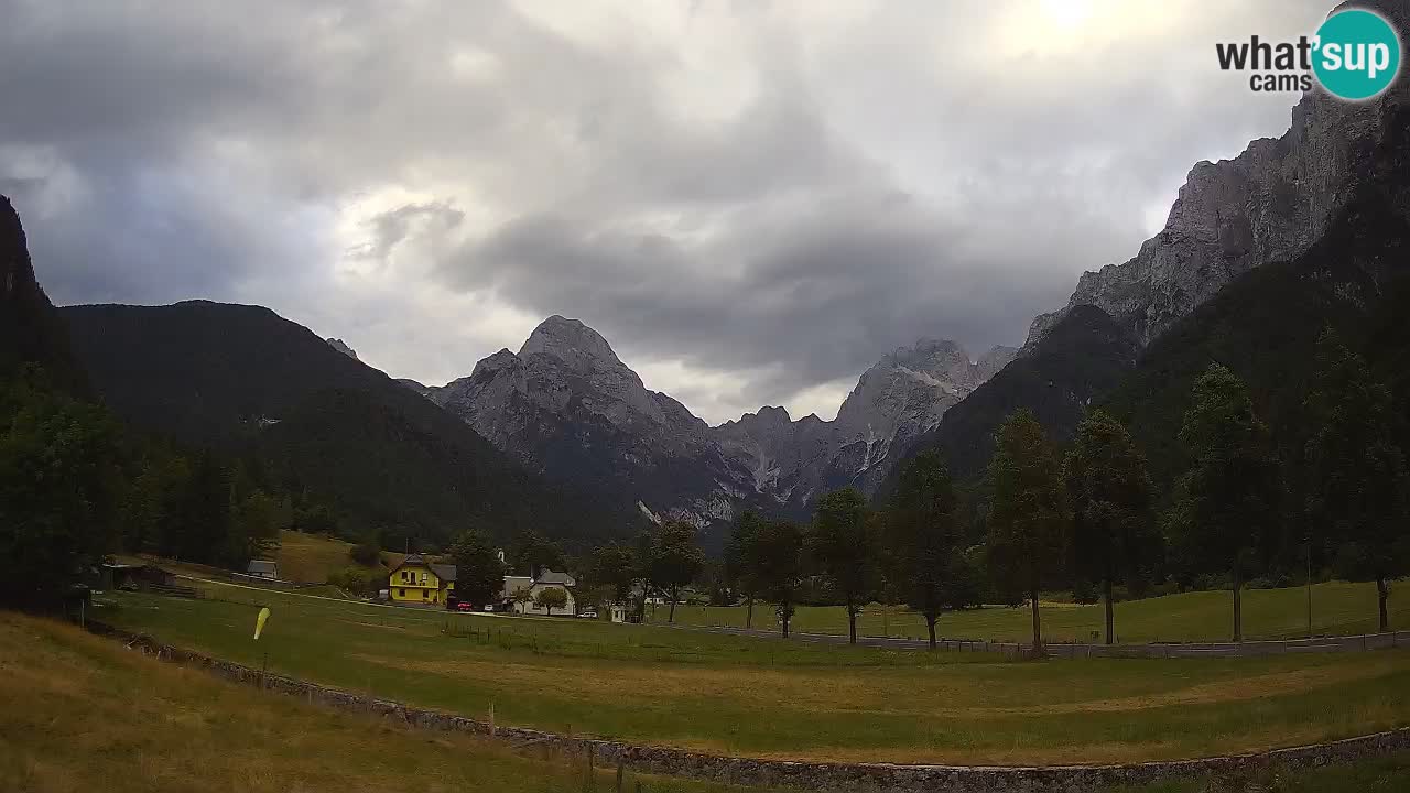 Spletna kamera Smučišče Log pod Mangartom – Bovec
