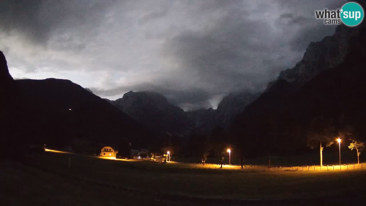 Spletna kamera Smučišče Log pod Mangartom – Bovec