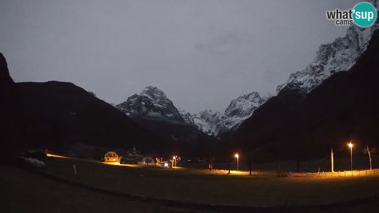 Spletna kamera Smučišče Log pod Mangartom – Bovec