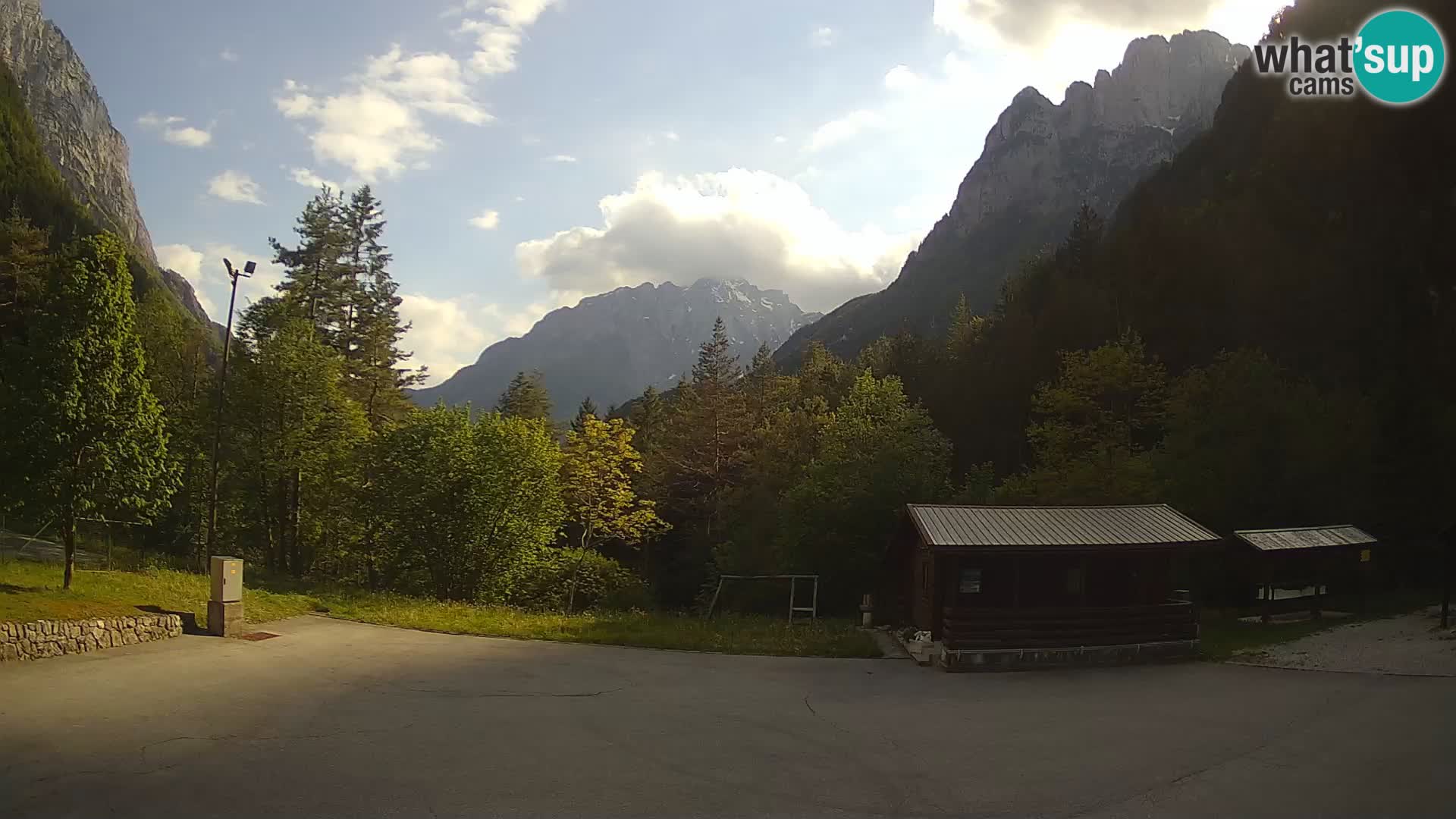 Log pod Mangartom webcam – Vue sur Jerebica et Rombon – Bovec – Slovénie