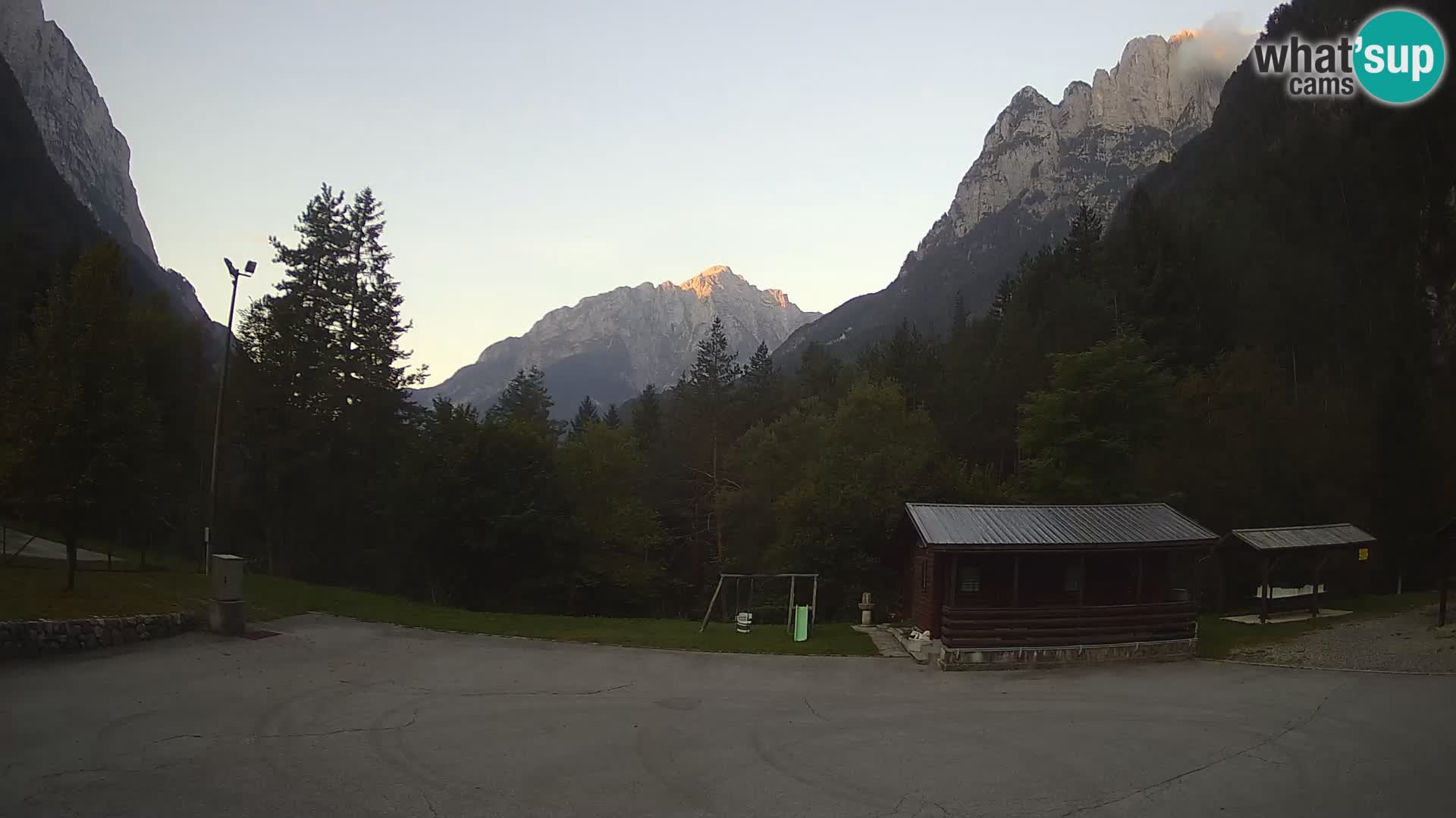 Log pod Mangartom webcam – Vue sur Jerebica et Rombon – Bovec – Slovénie