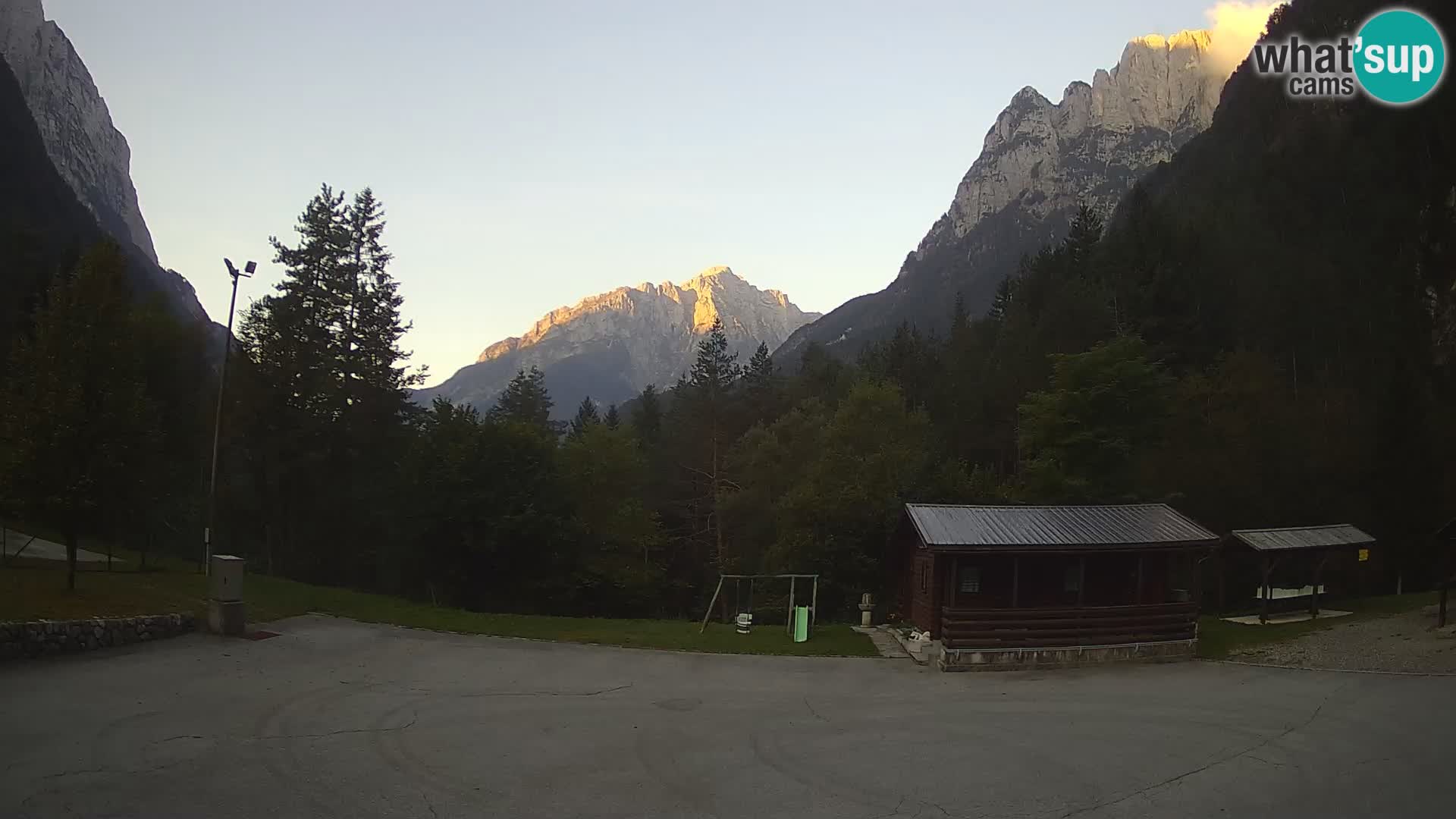 Log pod Mangartom Webcam – Blick auf Jerebica und Rombon – Bovec – Slowenien