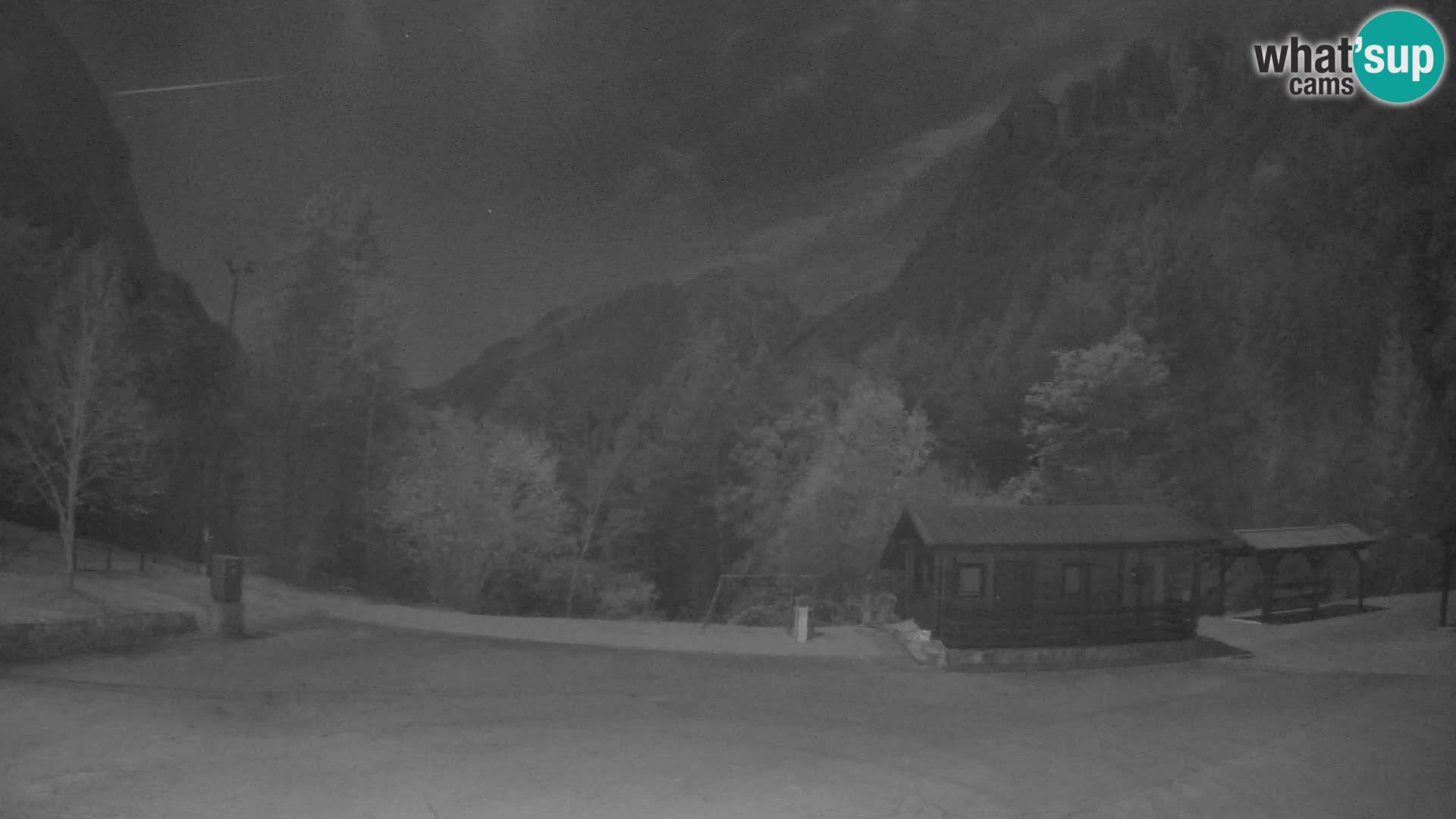 Log pod Mangartom webcam – Vista su Jerebica e Rombon – Bovec – Slovenia