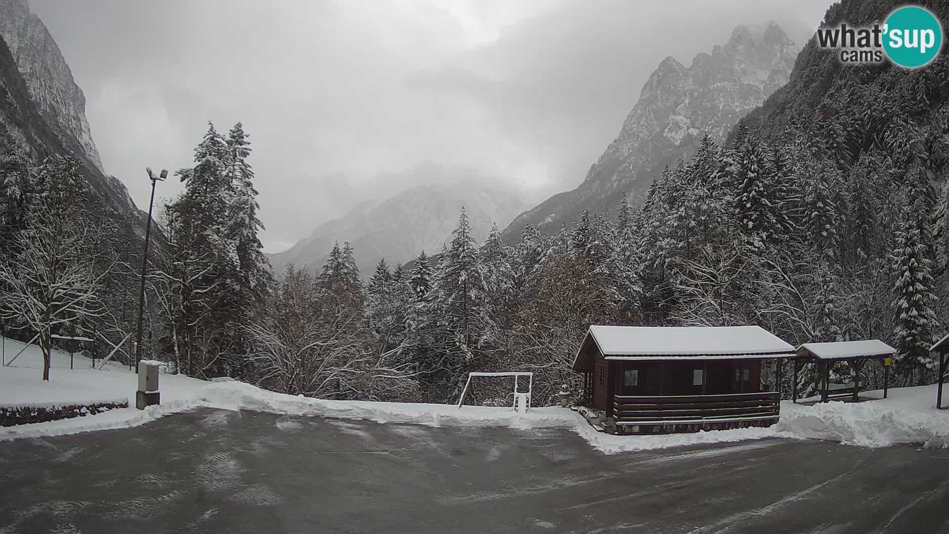 Cámara web Log pod Mangartom – Vista a Jerebica y Rombon – Bovec – Eslovenia