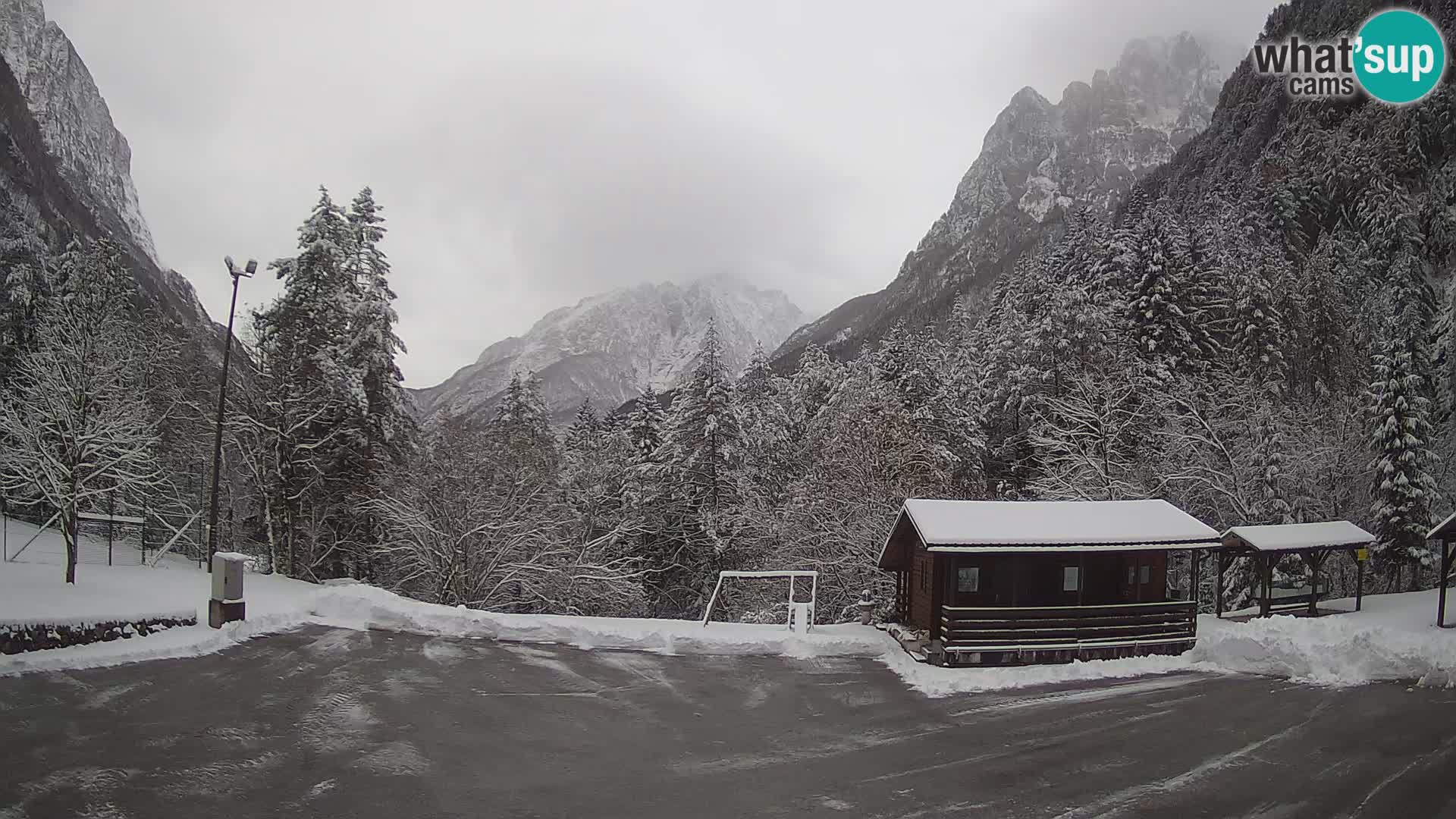 Cámara web Log pod Mangartom – Vista a Jerebica y Rombon – Bovec – Eslovenia