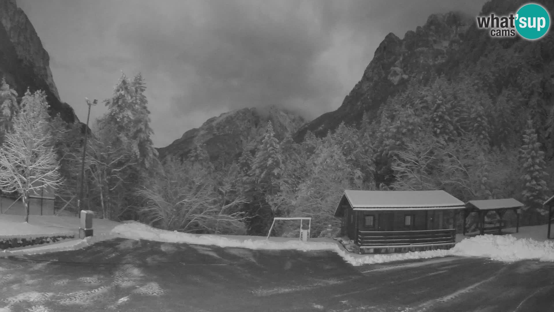 Log pod Mangartom Webcam – Blick auf Jerebica und Rombon – Bovec – Slowenien