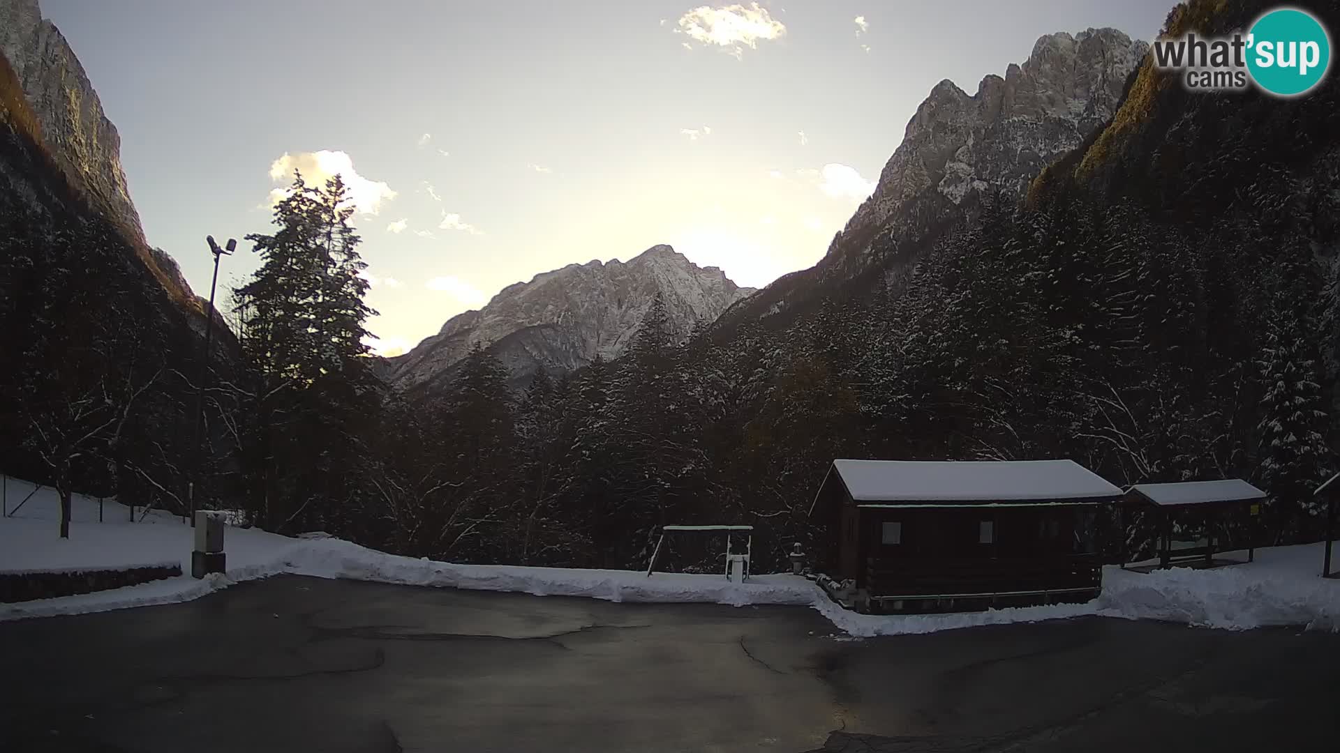 Log pod Mangartom Webcam – Blick auf Jerebica und Rombon – Bovec – Slowenien