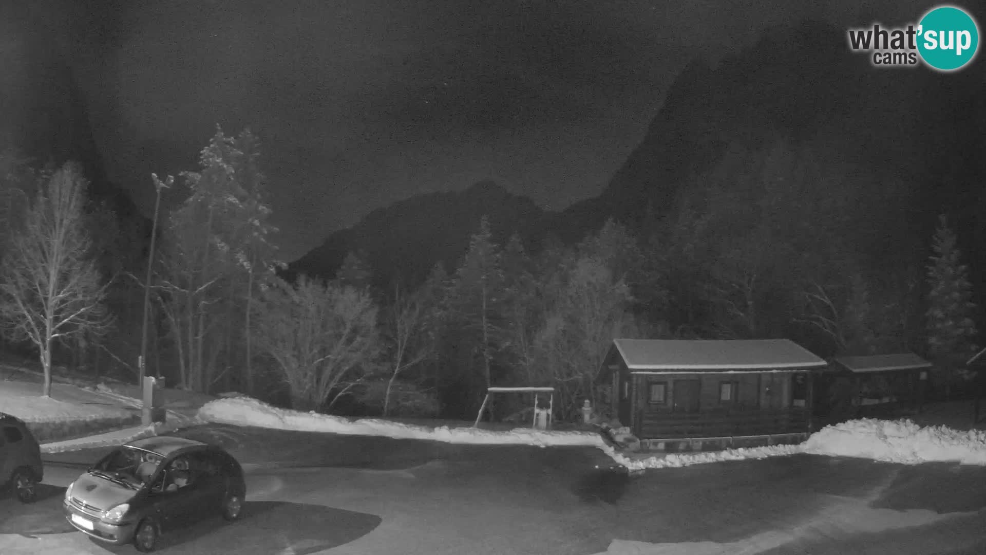 Log pod Mangartom webcam – Vista su Jerebica e Rombon – Bovec – Slovenia