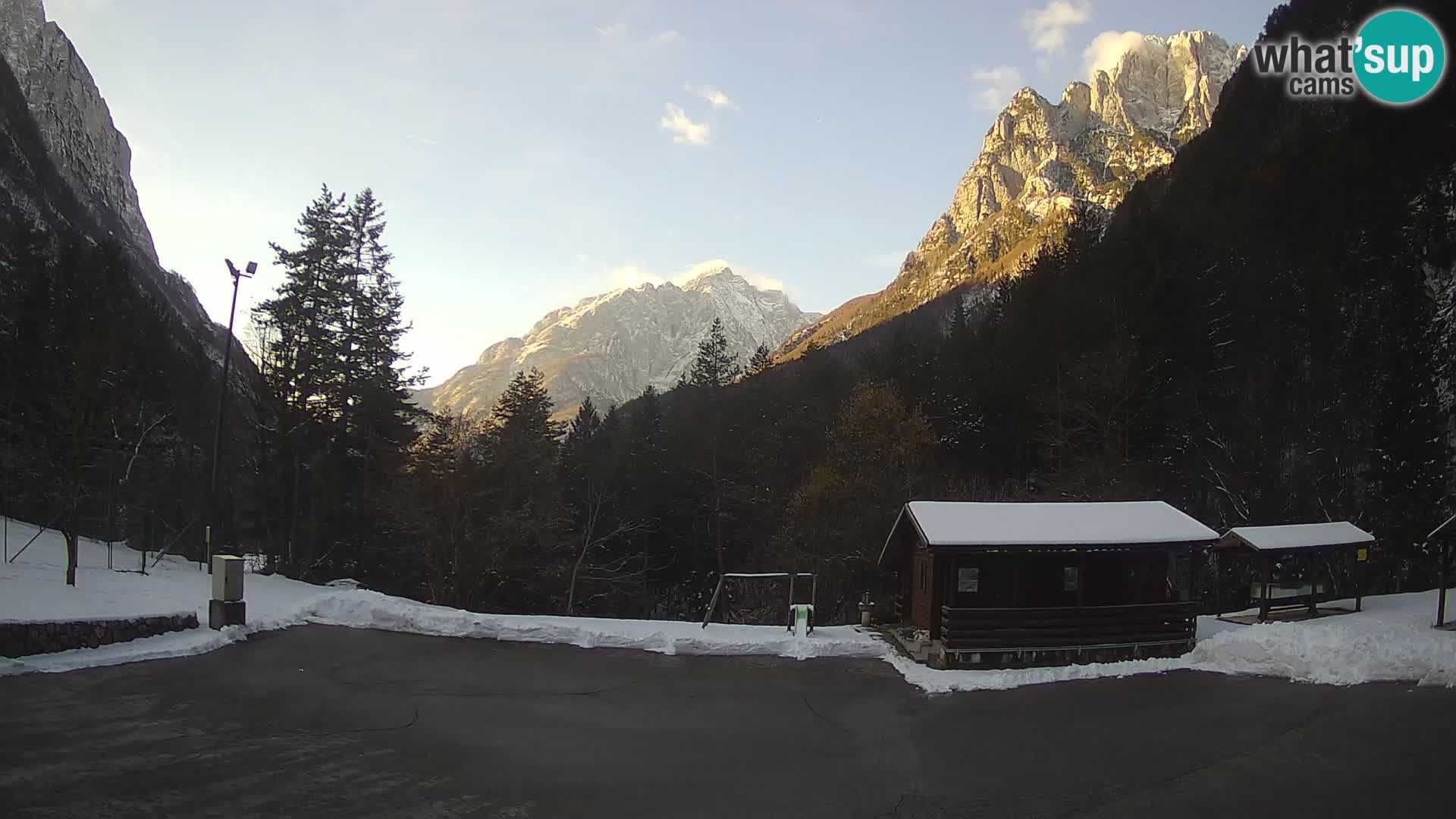 Log pod Mangartom Webcam – Blick auf Jerebica und Rombon – Bovec – Slowenien