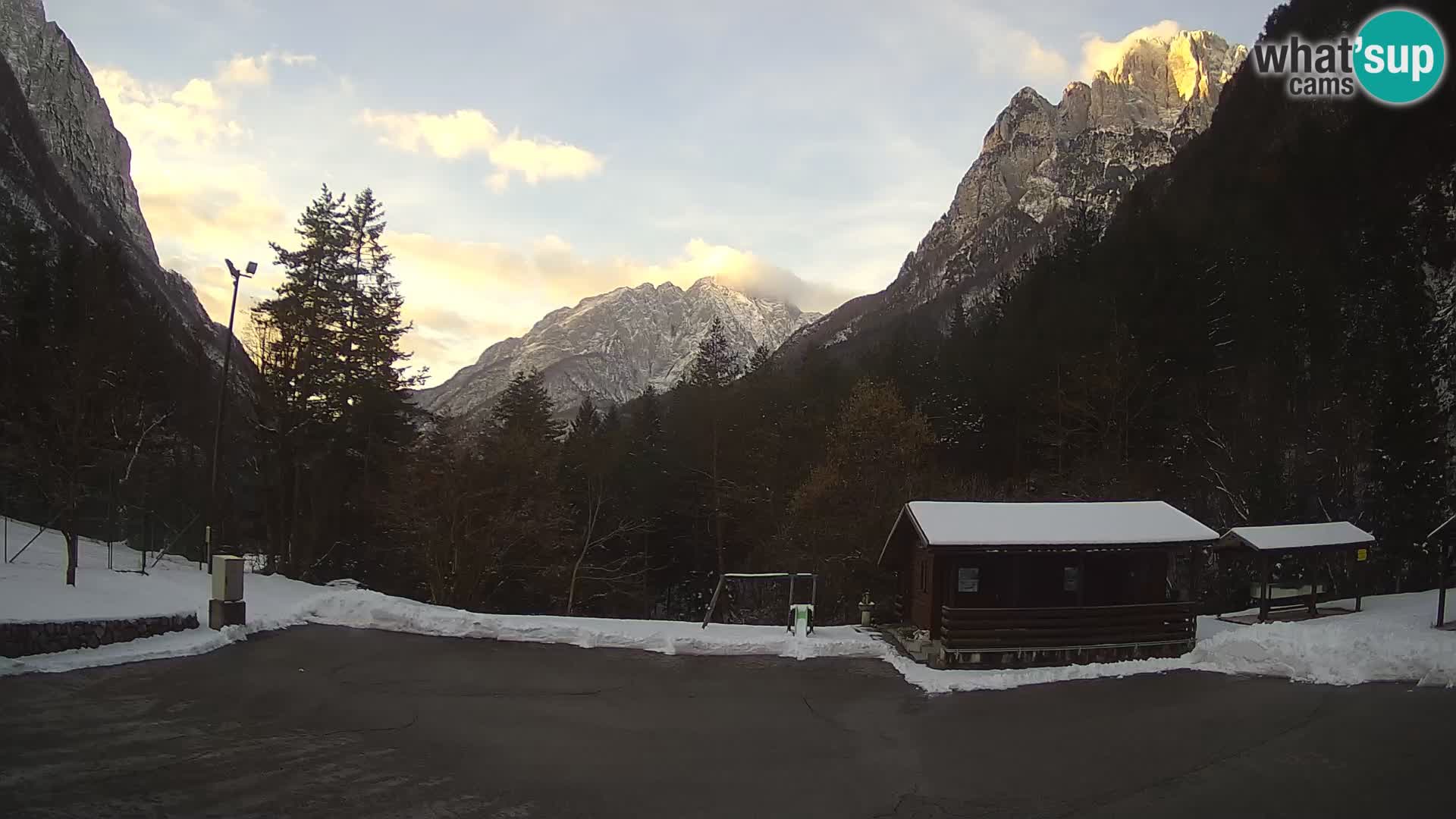 Log pod Mangartom Webcam – Blick auf Jerebica und Rombon – Bovec – Slowenien