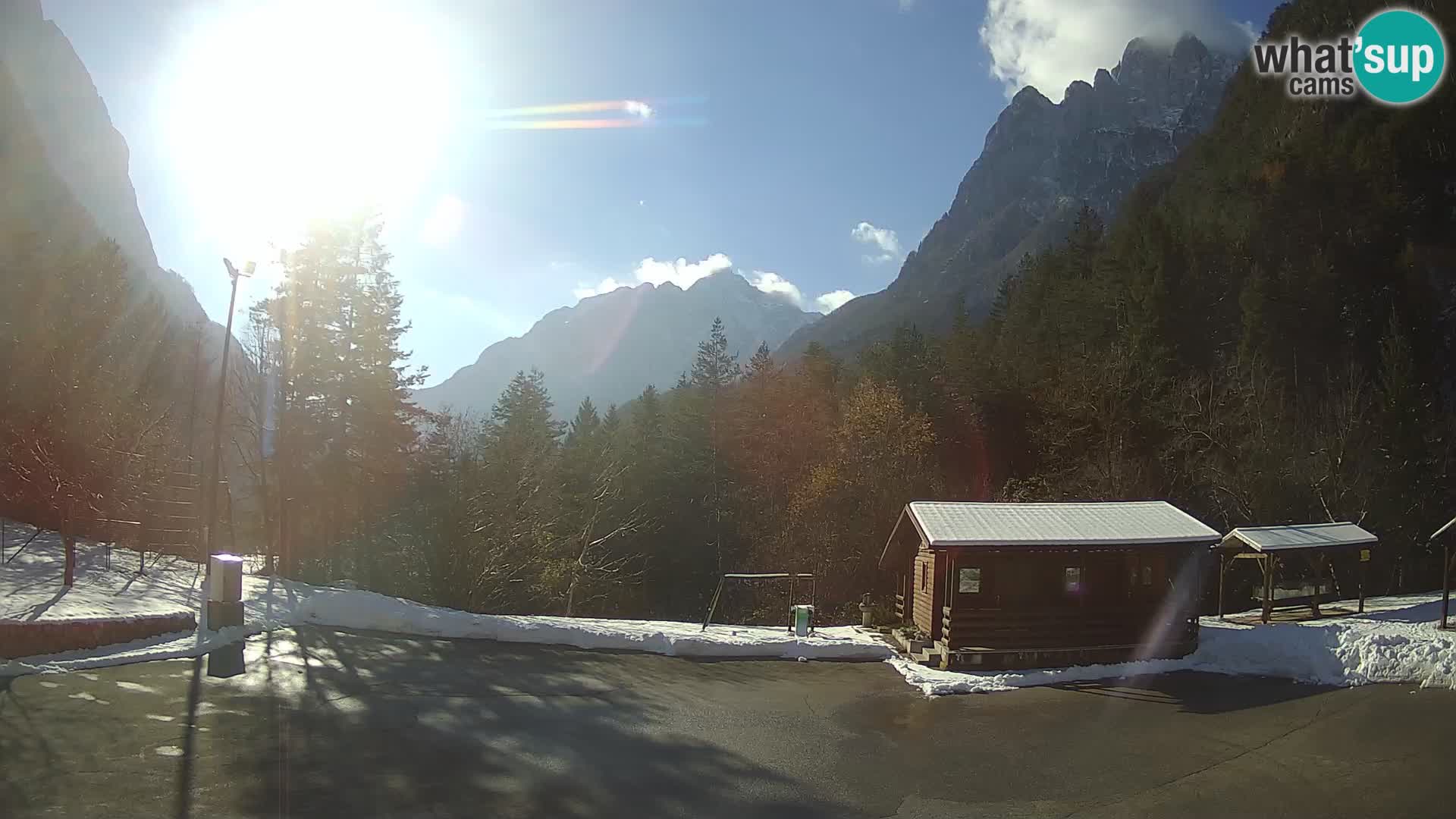 Log pod Mangartom webcam – Vista su Jerebica e Rombon – Bovec – Slovenia