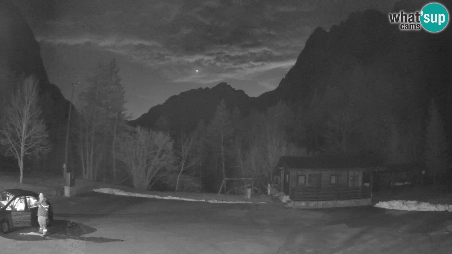 Log pod Mangartom webcam – Vista su Jerebica e Rombon – Bovec – Slovenia