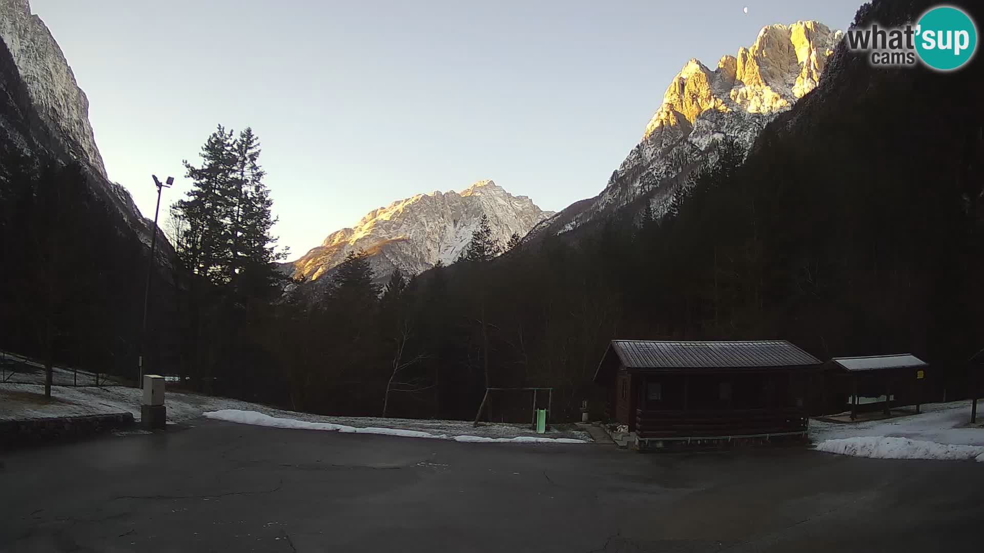 Log pod Mangartom Webcam – Blick auf Jerebica und Rombon – Bovec – Slowenien