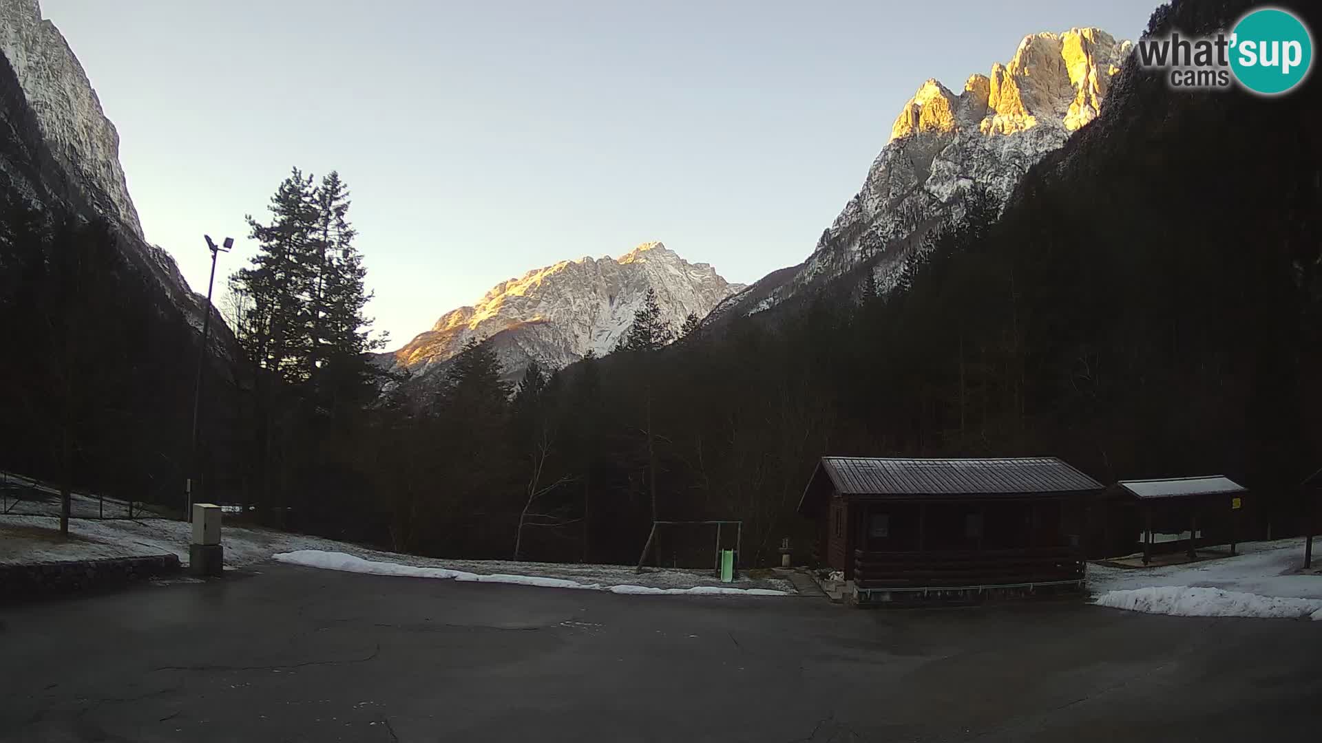 Log pod Mangartom Webcam – Blick auf Jerebica und Rombon – Bovec – Slowenien