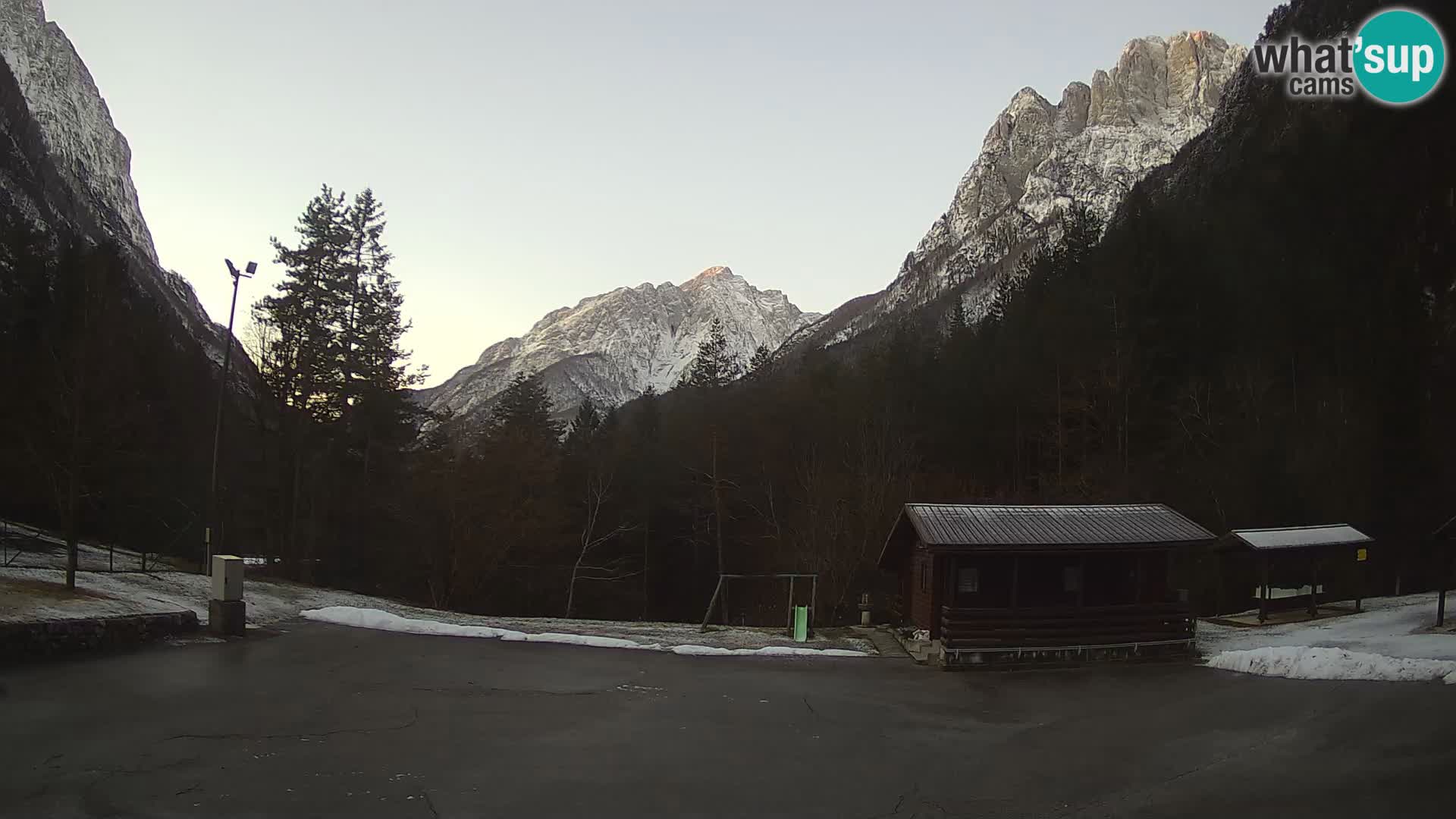 Log pod Mangartom Webcam – Blick auf Jerebica und Rombon – Bovec – Slowenien