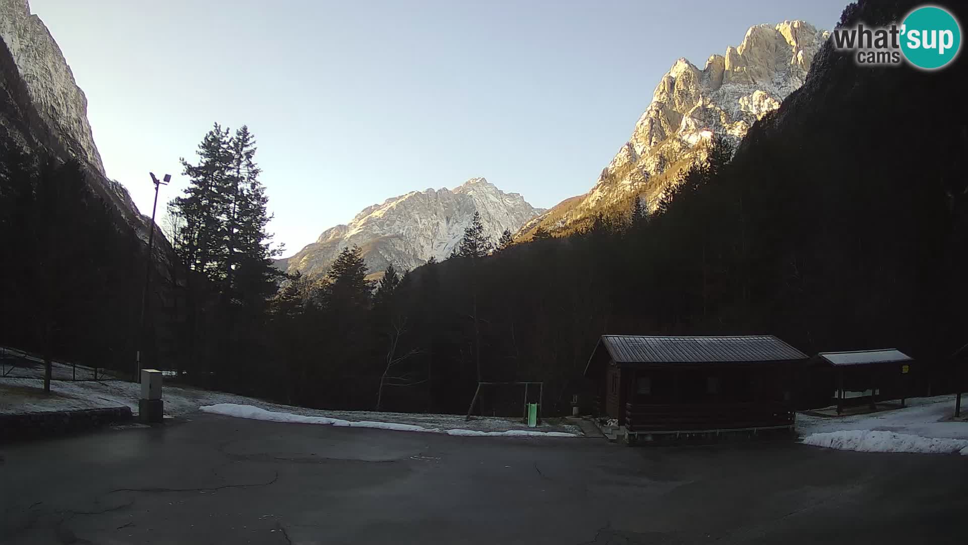 Log pod Mangartom webcam – Vue sur Jerebica et Rombon – Bovec – Slovénie