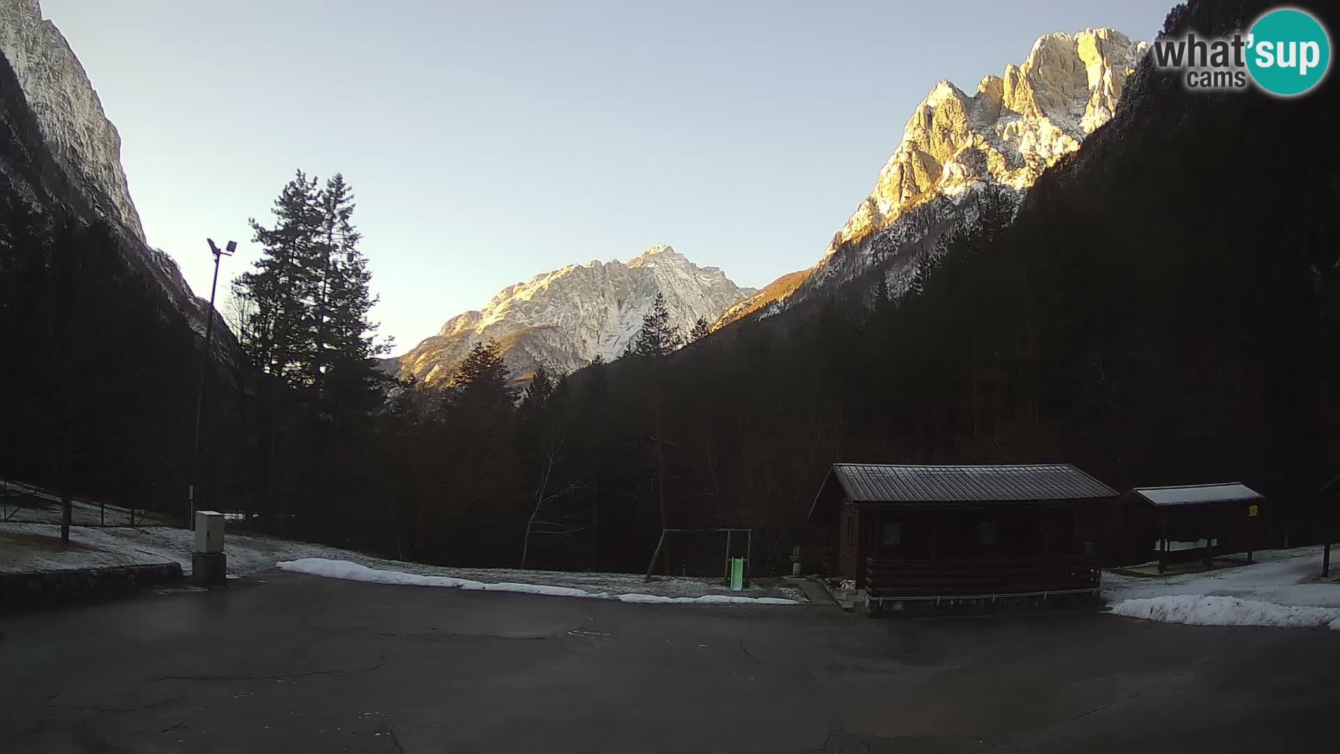 Log pod Mangartom Webcam – Blick auf Jerebica und Rombon – Bovec – Slowenien