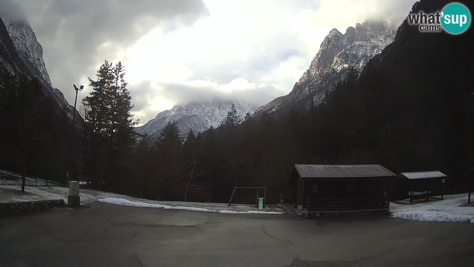 Log pod Mangartom webcam – Vue sur Jerebica et Rombon – Bovec – Slovénie