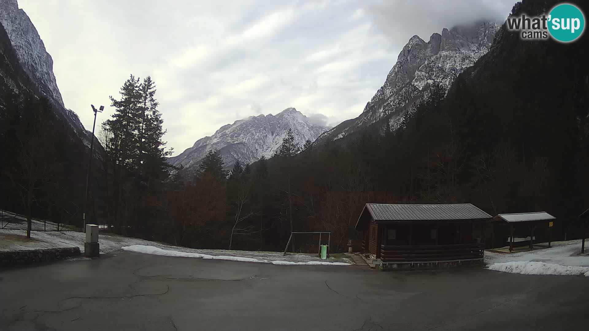 Log pod Mangartom webcam – Vue sur Jerebica et Rombon – Bovec – Slovénie