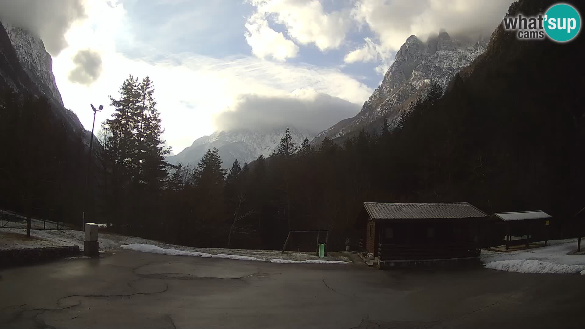 Log pod Mangartom webcam – Vue sur Jerebica et Rombon – Bovec – Slovénie