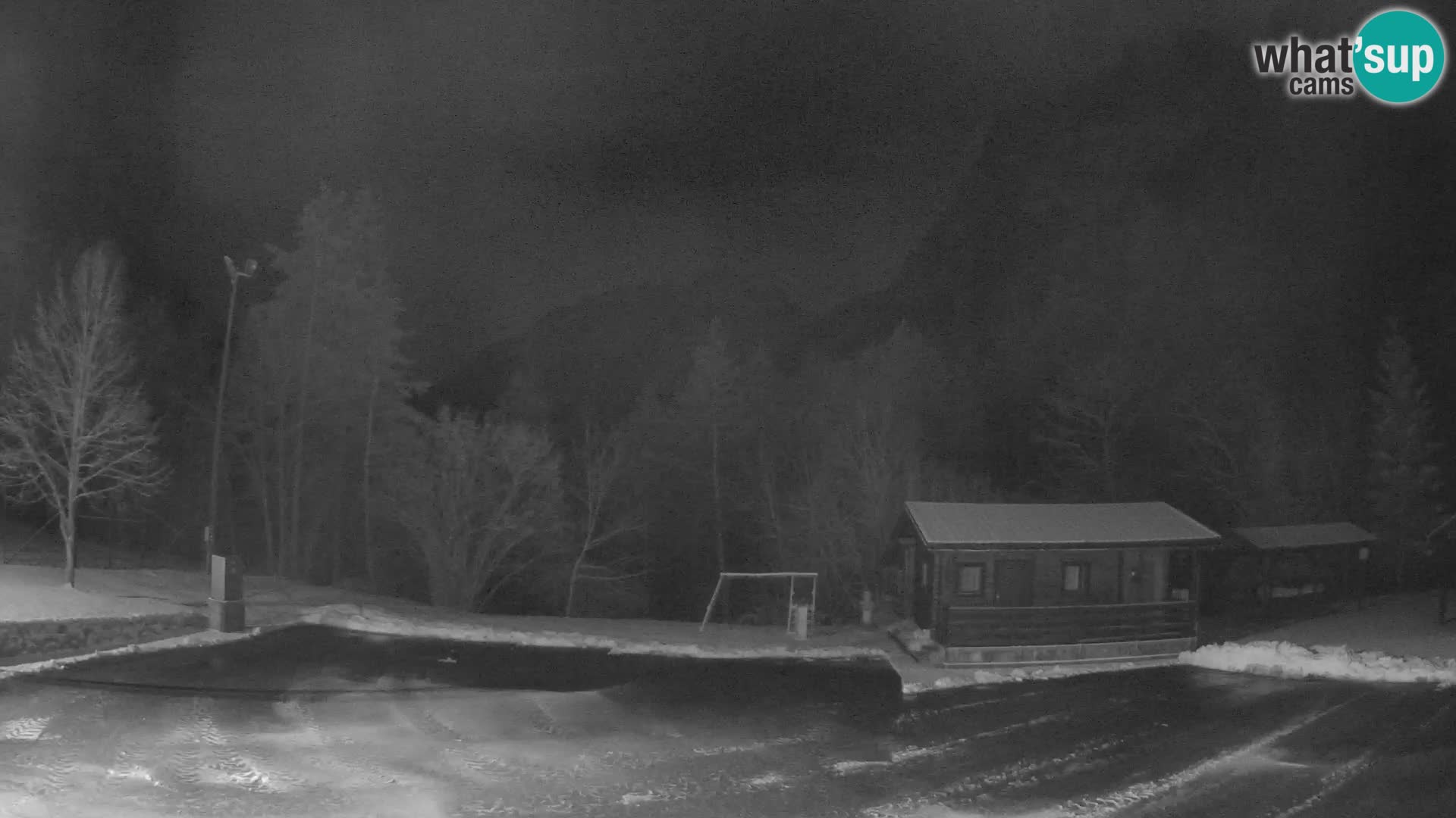 Log pod Mangartom webcam – Vista su Jerebica e Rombon – Bovec – Slovenia