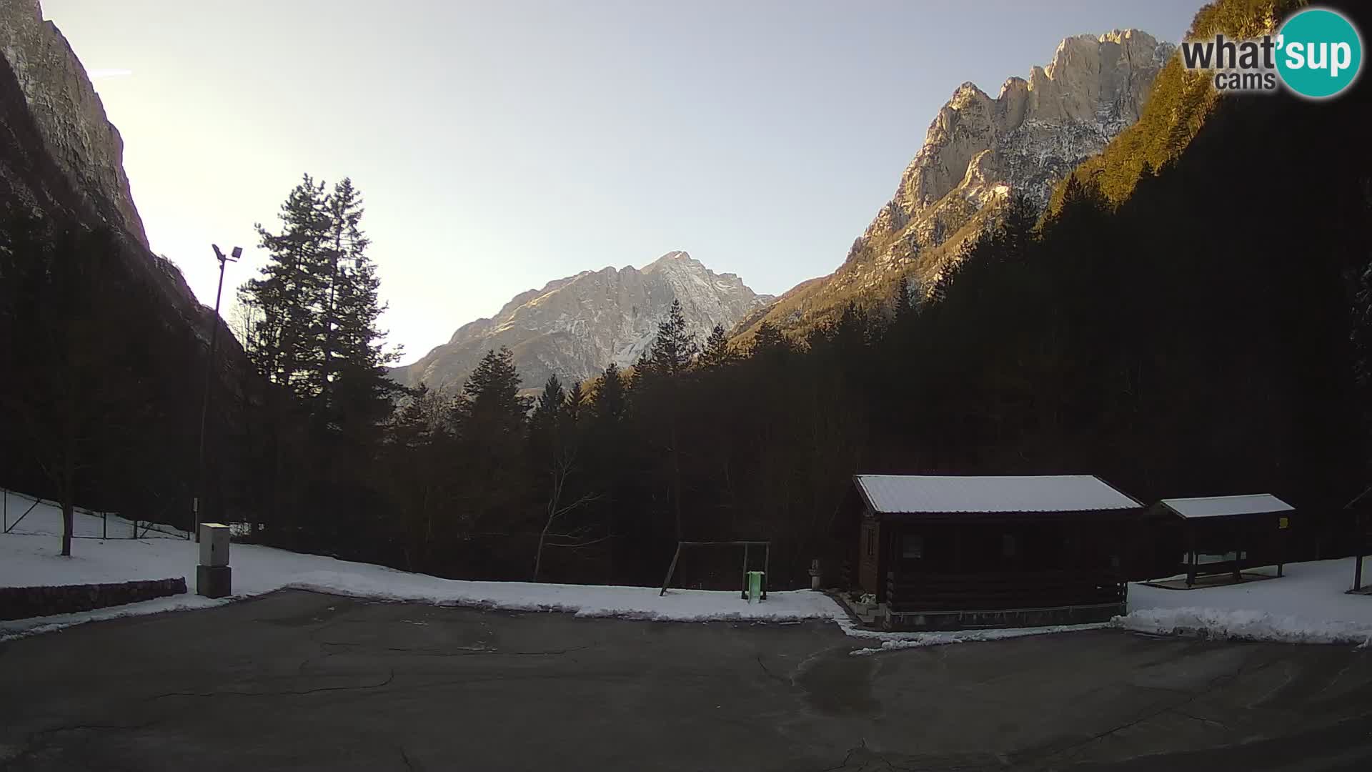 Log pod Mangartom webcam – Vue sur Jerebica et Rombon – Bovec – Slovénie