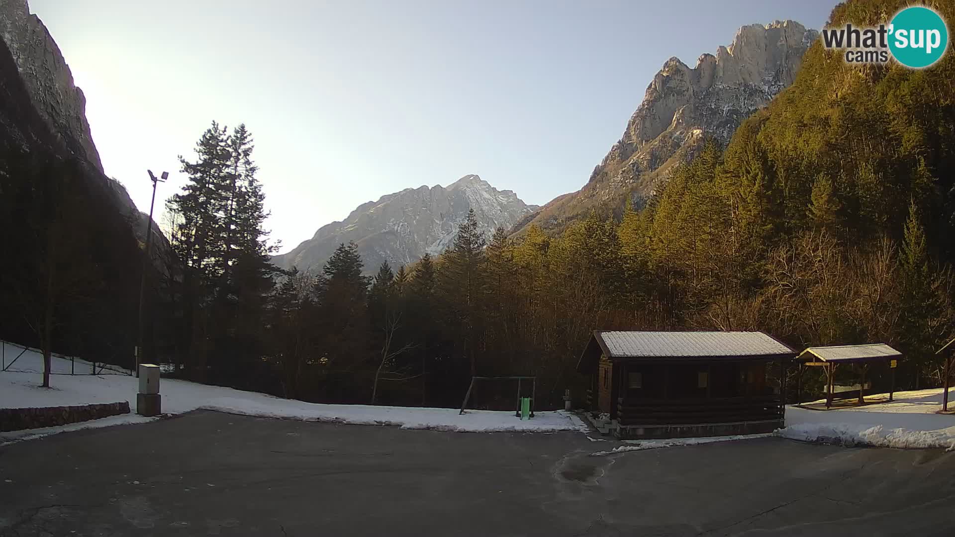 Log pod Mangartom webcam – Vue sur Jerebica et Rombon – Bovec – Slovénie