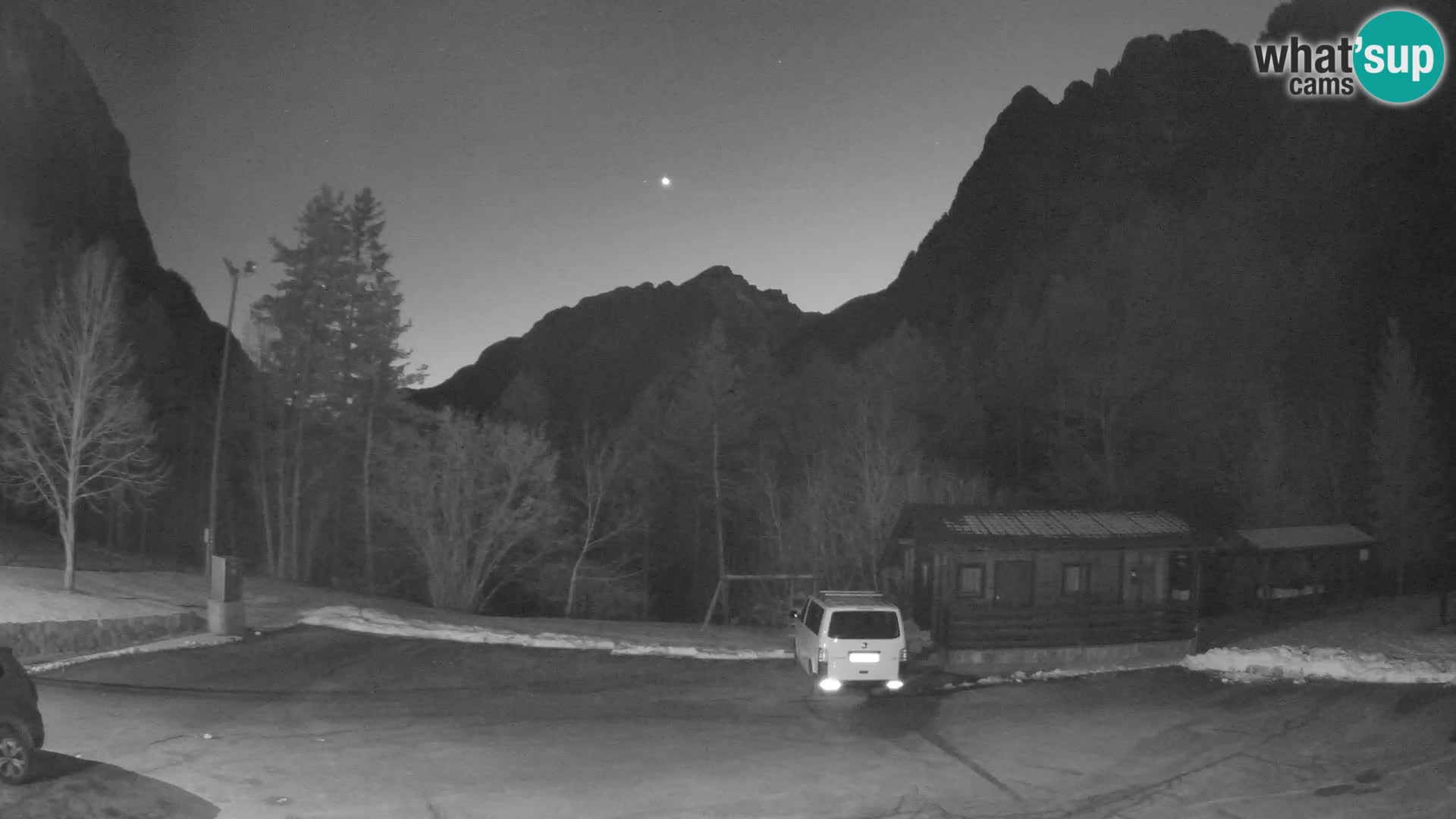 Log pod Mangartom webcam – Vista su Jerebica e Rombon – Bovec – Slovenia