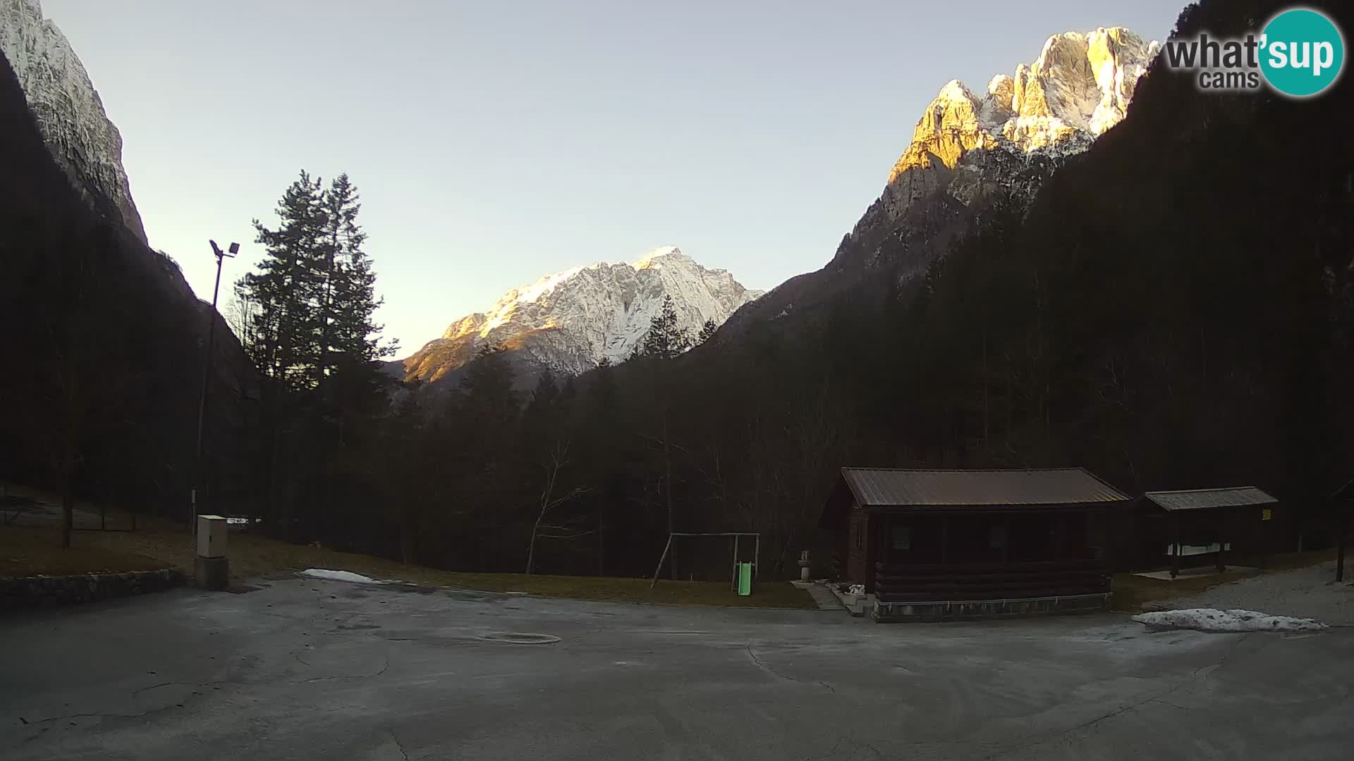 Log pod Mangartom webcam – Vue sur Jerebica et Rombon – Bovec – Slovénie