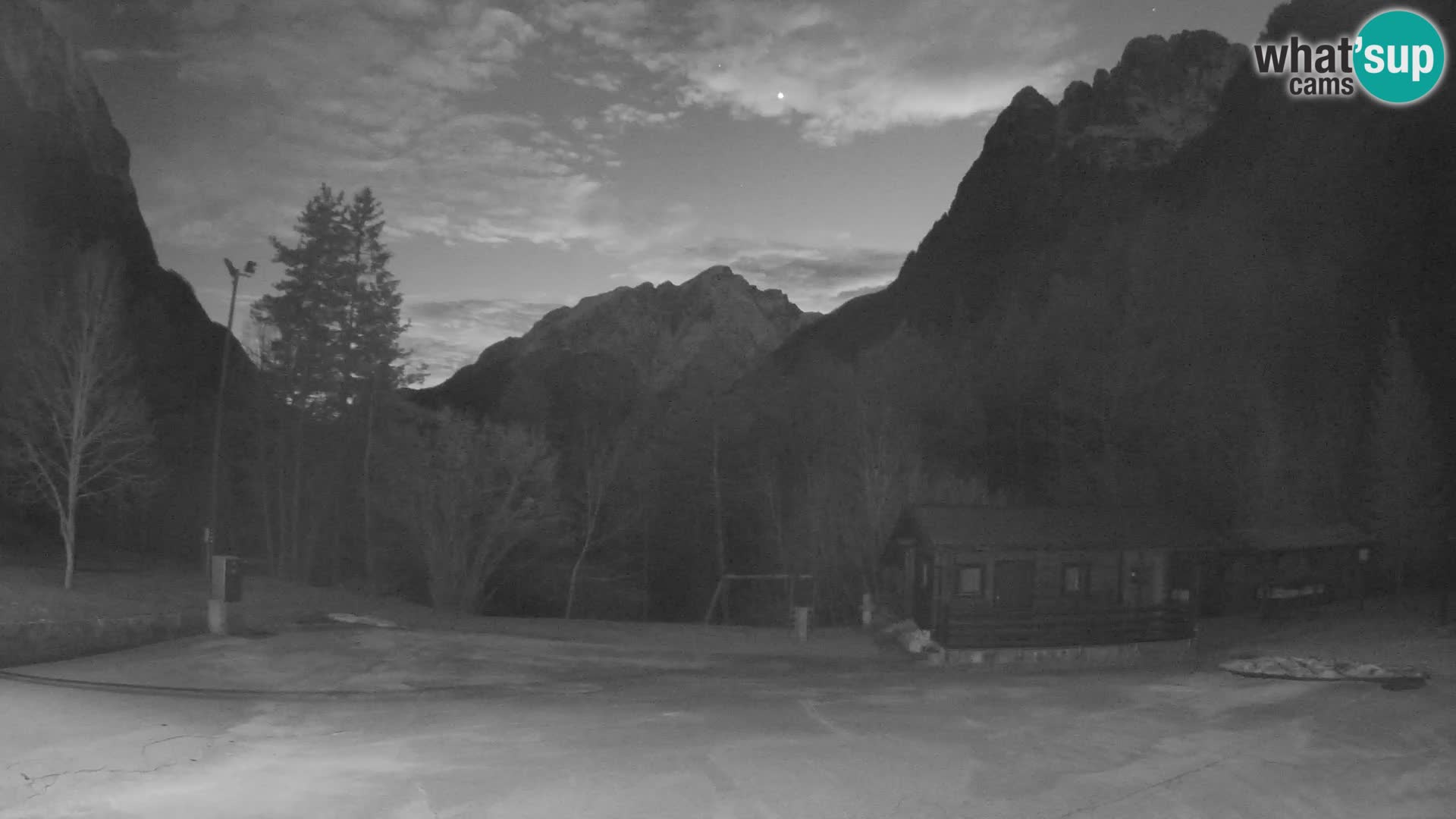 Log pod Mangartom webcam – Vue sur Jerebica et Rombon – Bovec – Slovénie