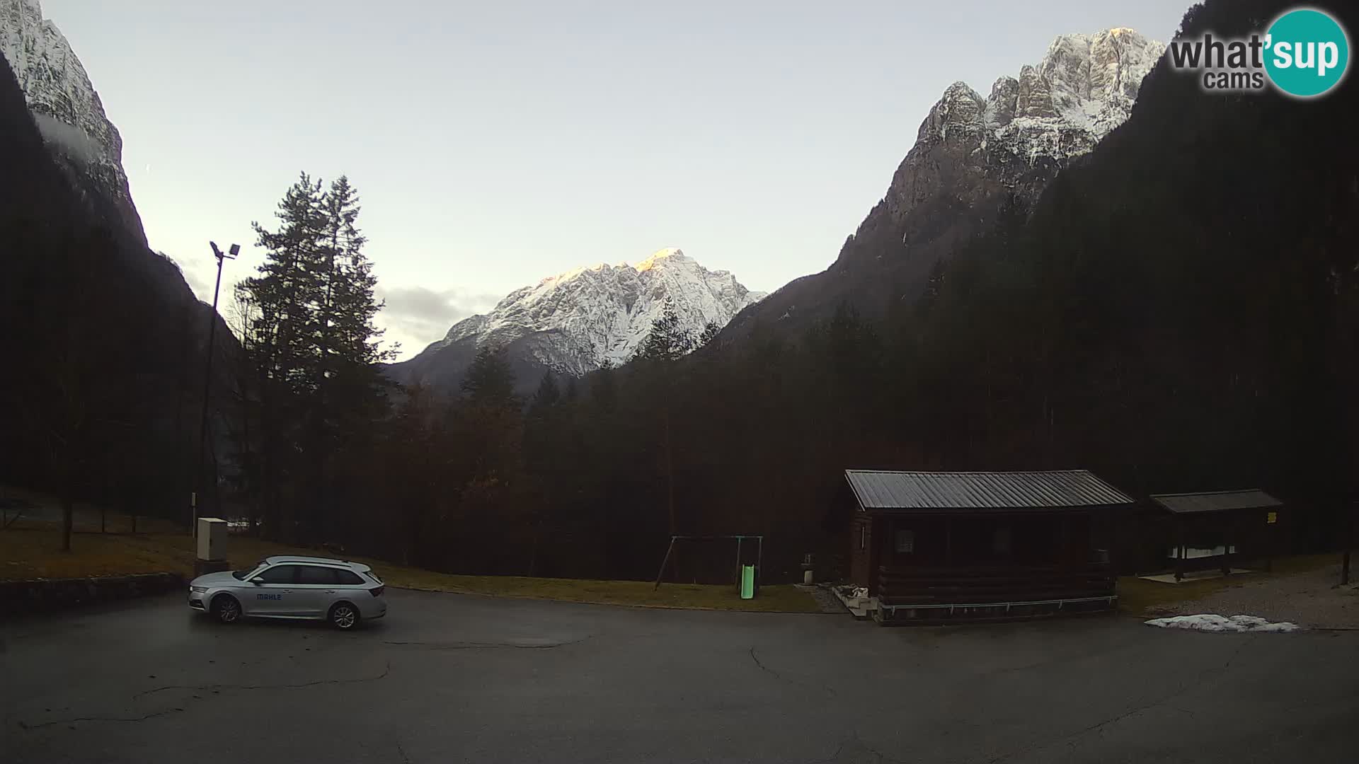 Log pod Mangartom Webcam – Blick auf Jerebica und Rombon – Bovec – Slowenien