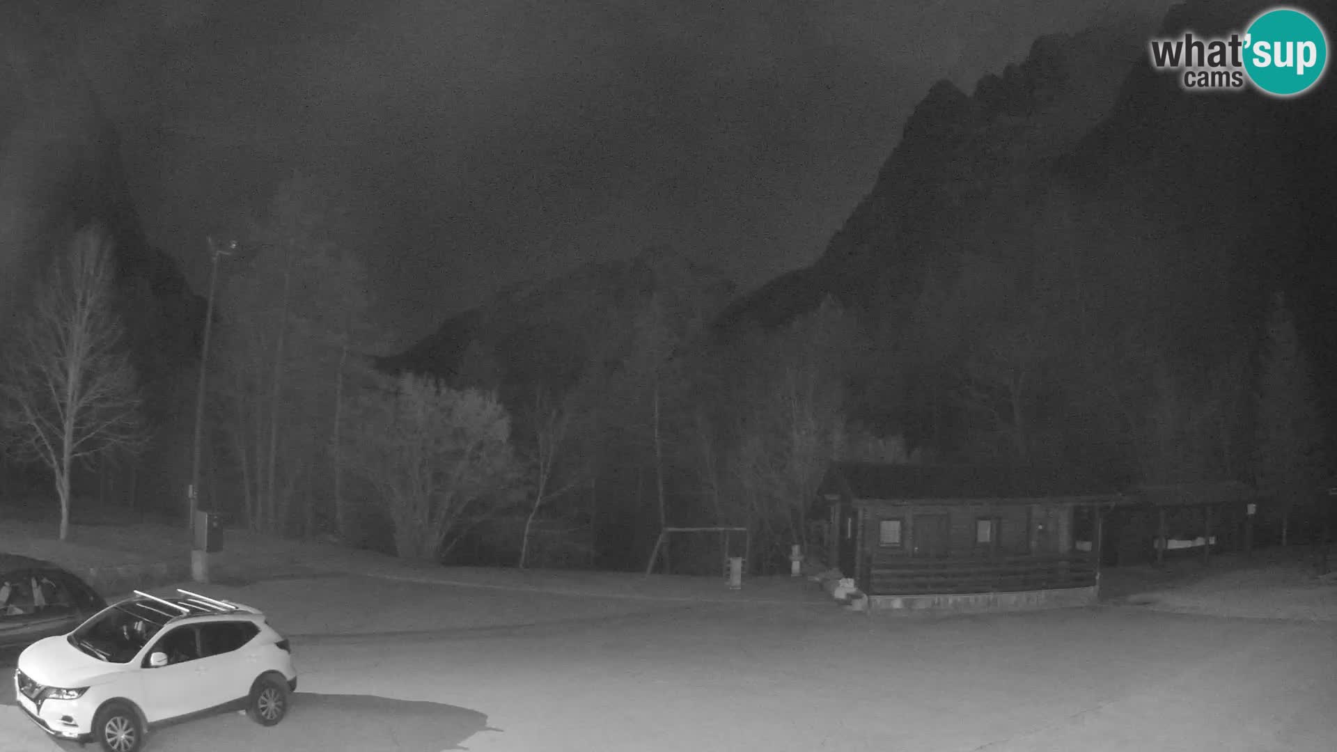 Log pod Mangartom webcam – Vista su Jerebica e Rombon – Bovec – Slovenia