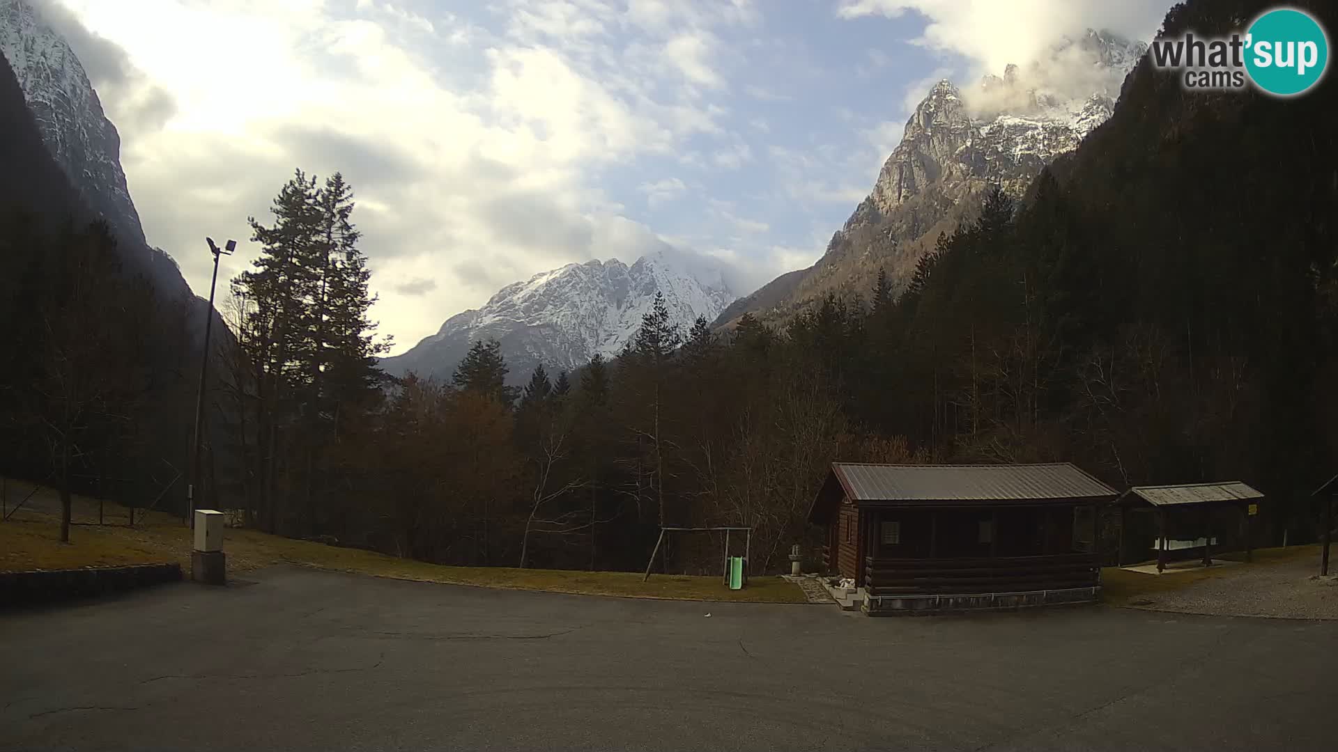 Log pod Mangartom Webcam – Blick auf Jerebica und Rombon – Bovec – Slowenien