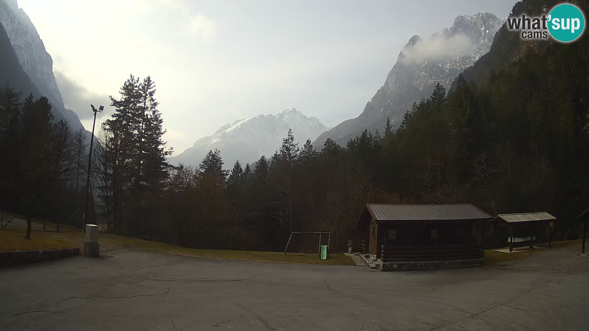 Log pod Mangartom webcam – Vue sur Jerebica et Rombon – Bovec – Slovénie