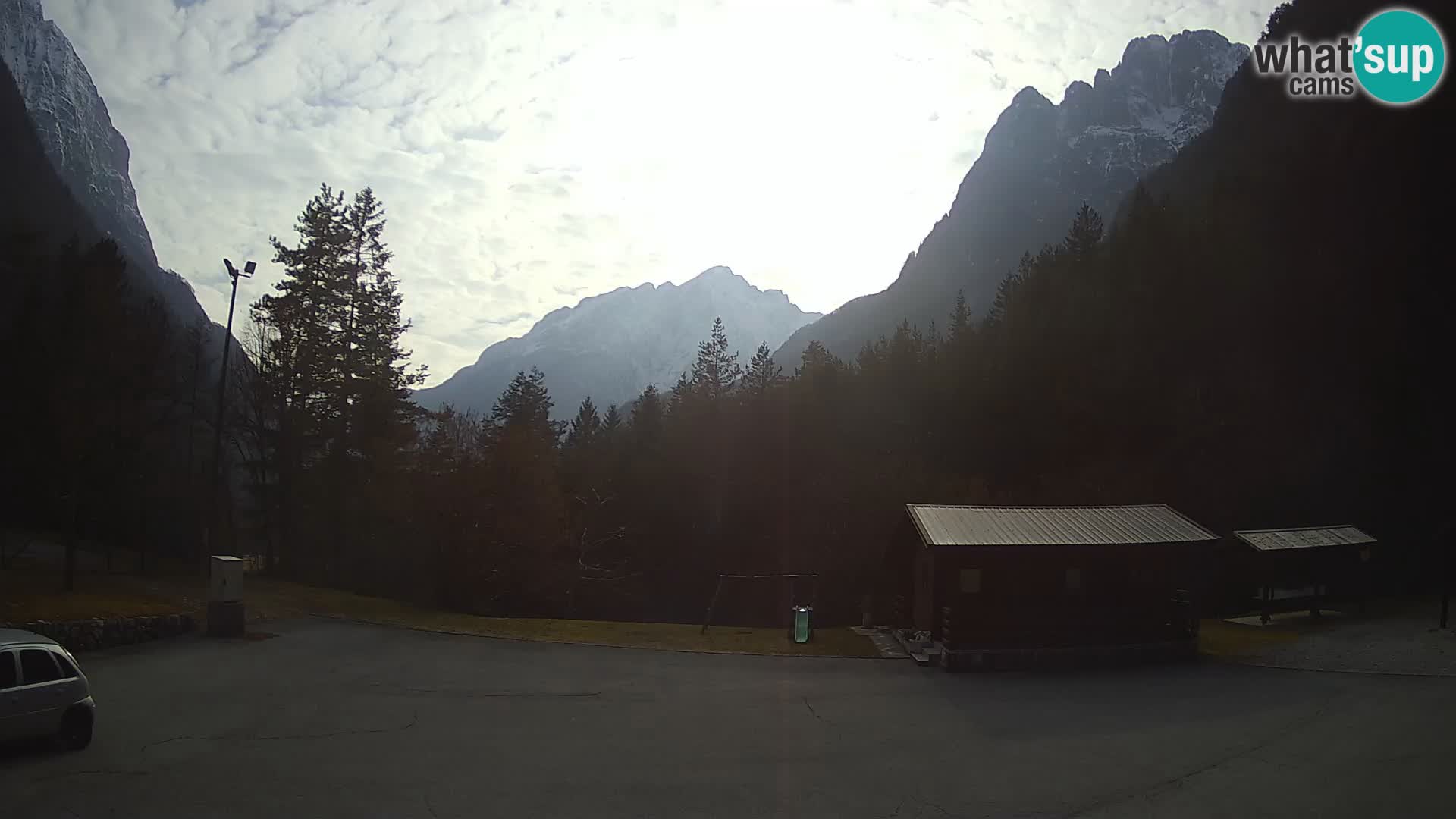 Log pod Mangartom webcam – Vista su Jerebica e Rombon – Bovec – Slovenia