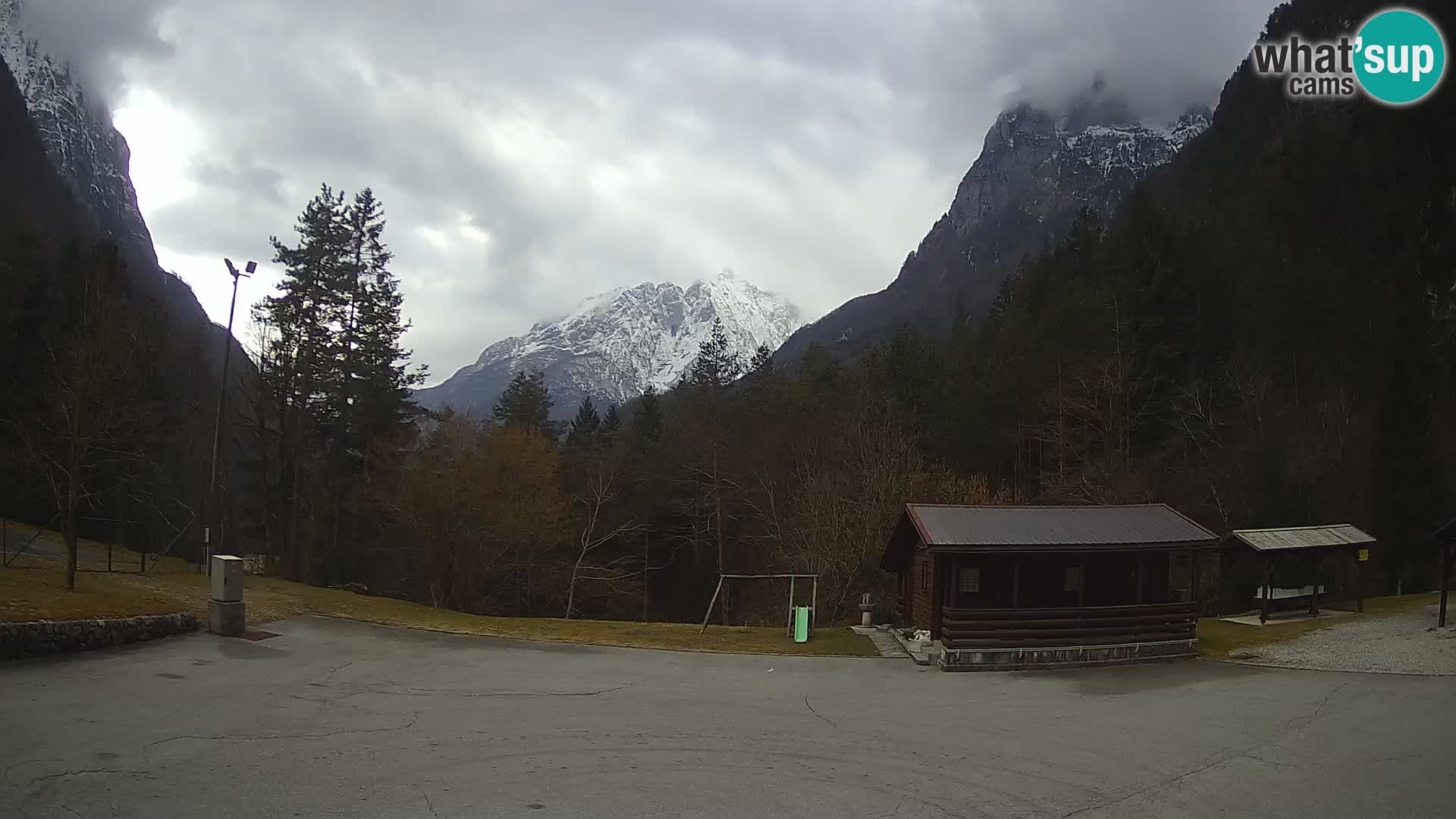 Cámara web Log pod Mangartom – Vista a Jerebica y Rombon – Bovec – Eslovenia