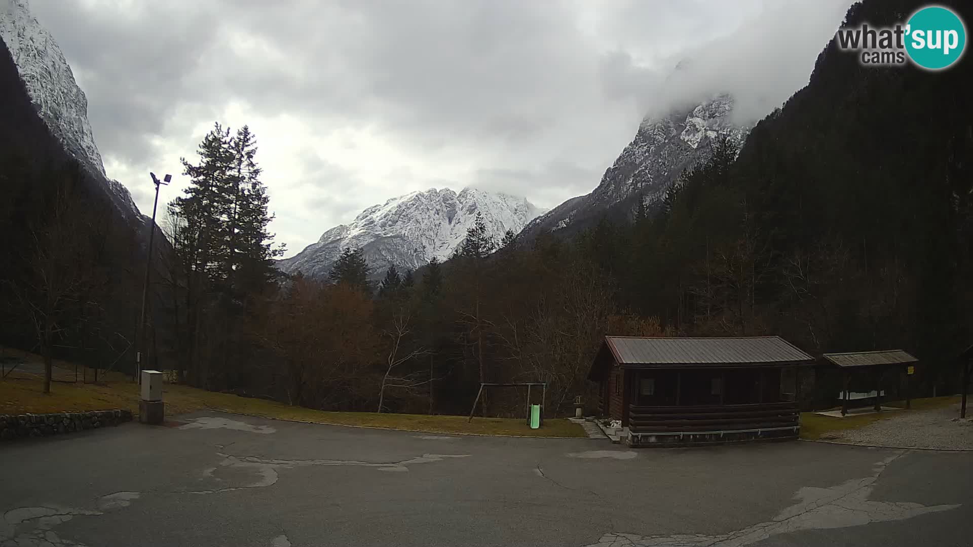 Log pod Mangartom webcam – Vue sur Jerebica et Rombon – Bovec – Slovénie