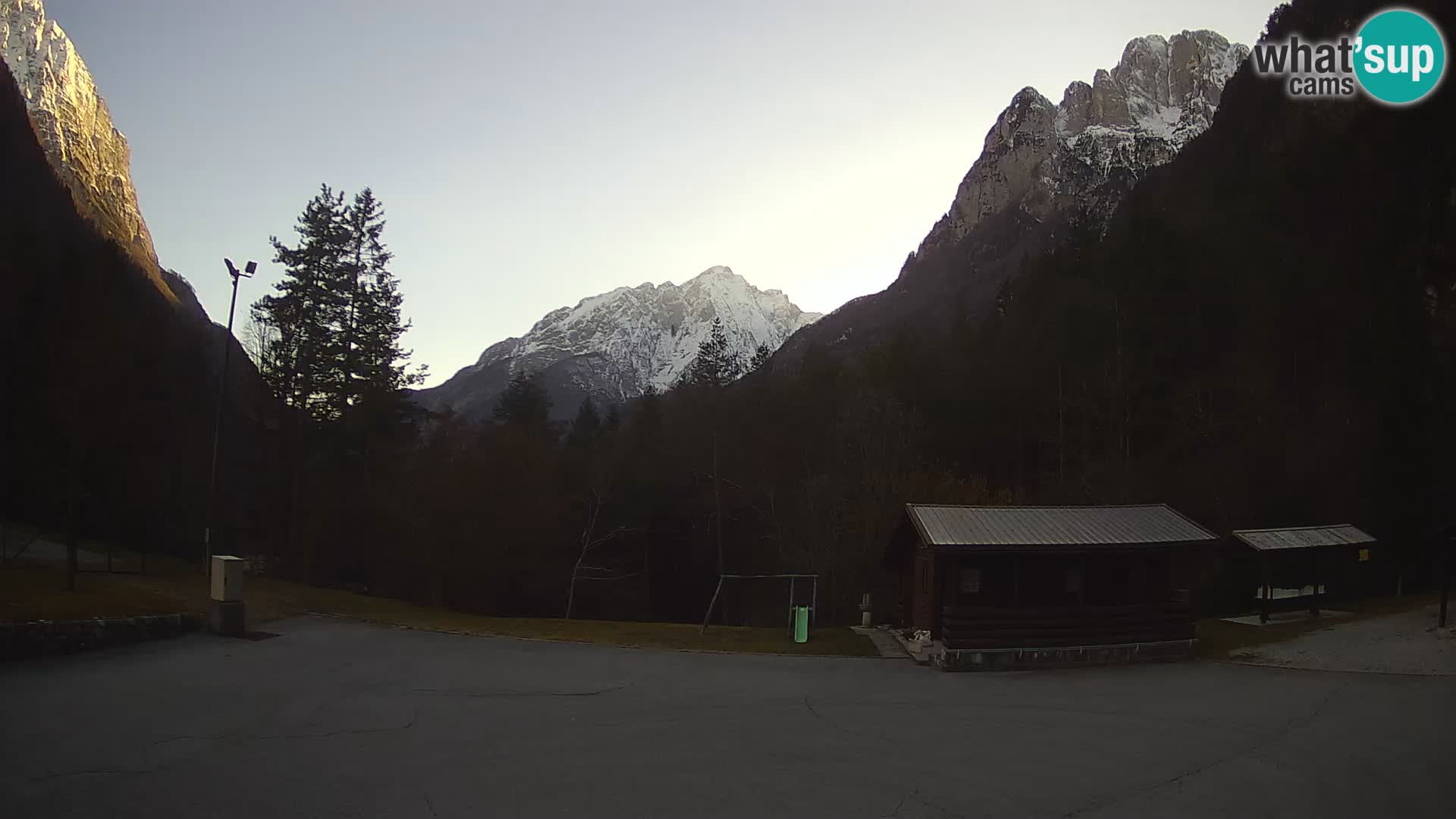 Log pod Mangartom webcam – Vue sur Jerebica et Rombon – Bovec – Slovénie